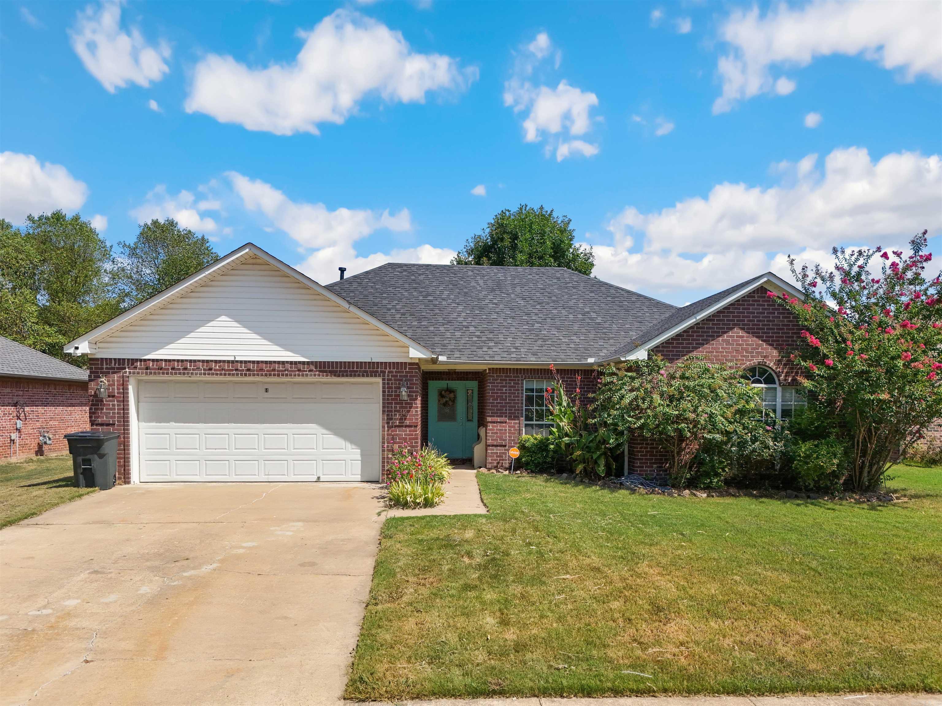 14 Waterloo Loop Property Photo 1