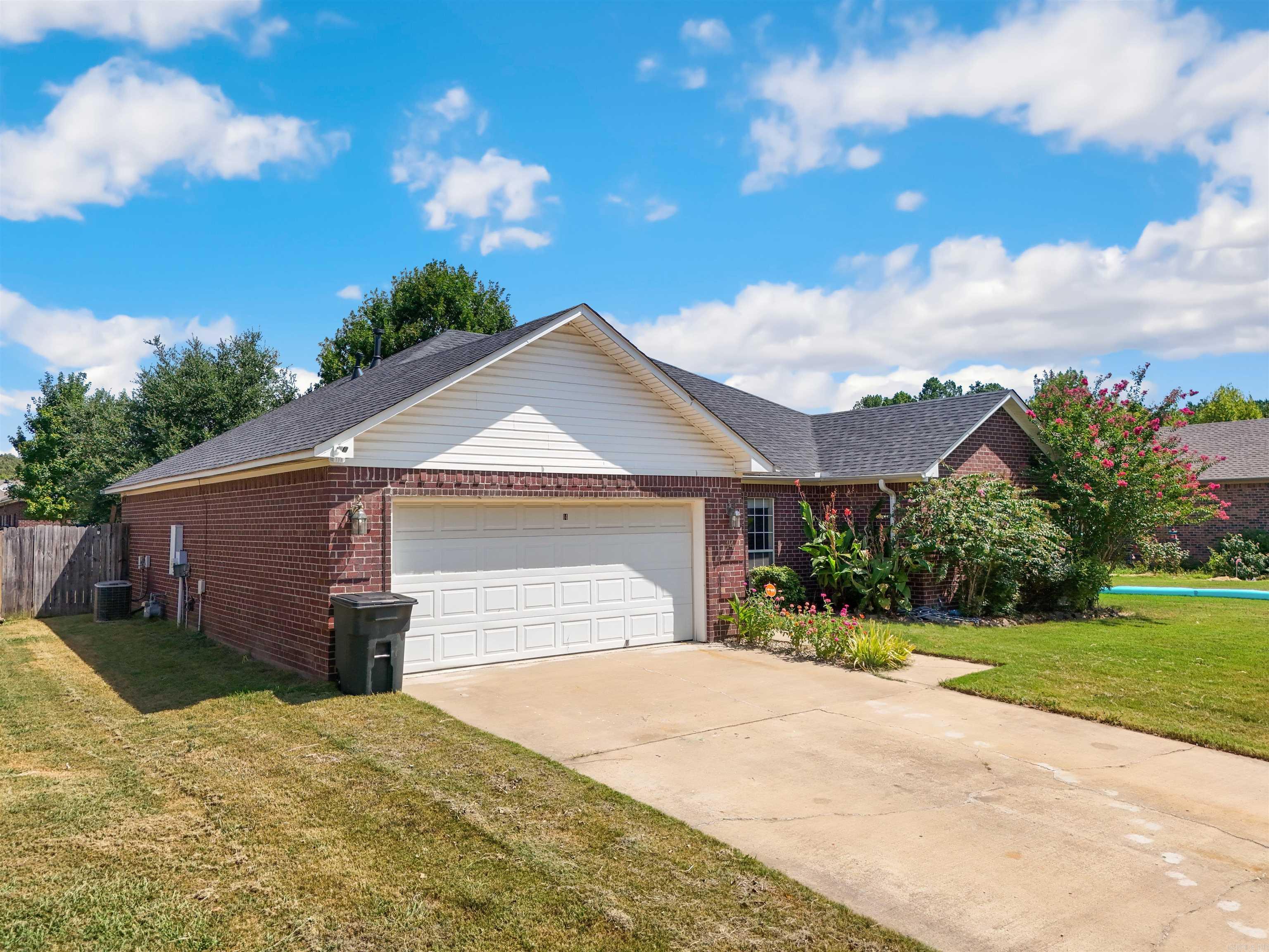 14 Waterloo Loop Property Photo 2