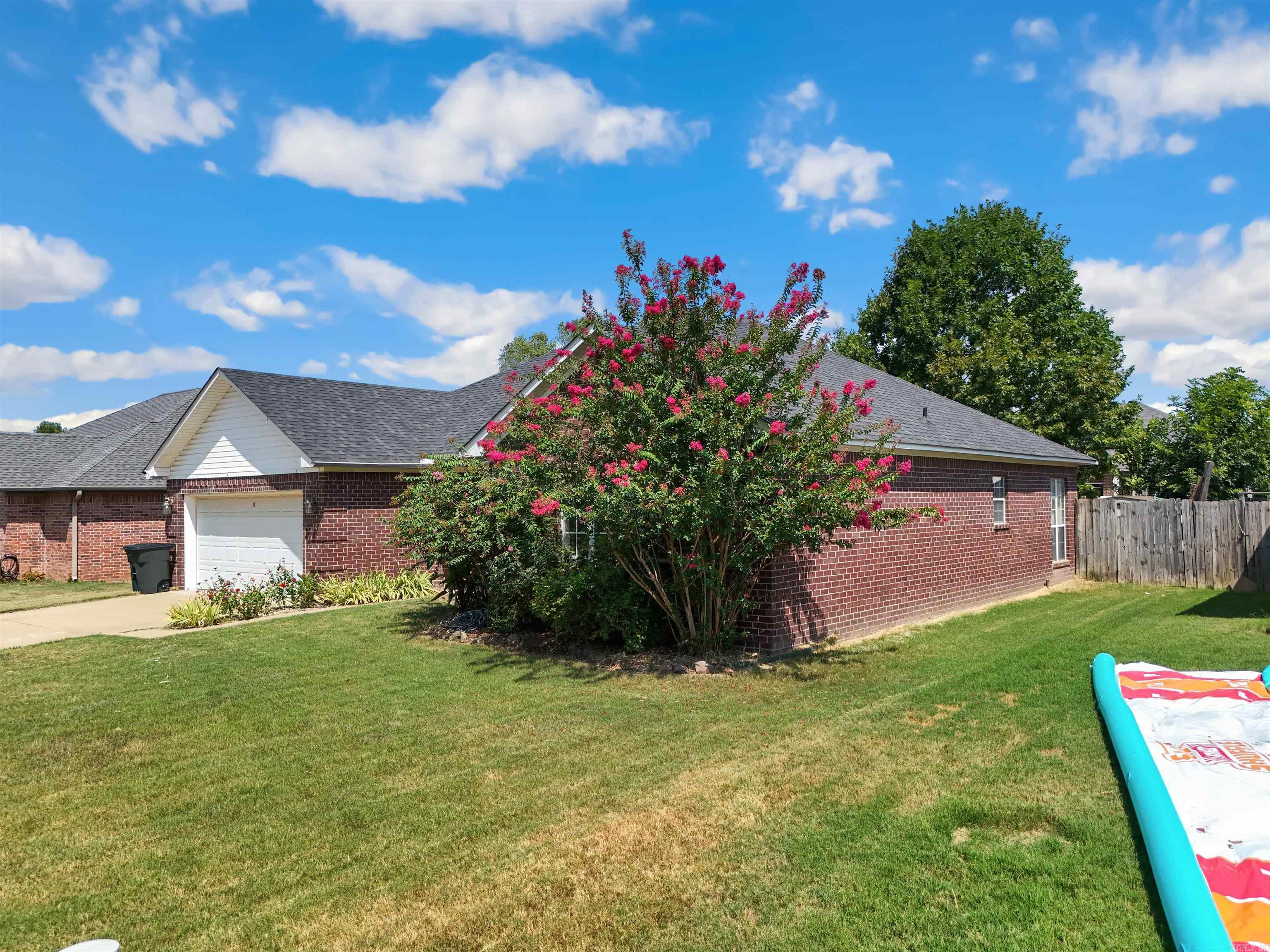 14 Waterloo Loop Property Photo 16