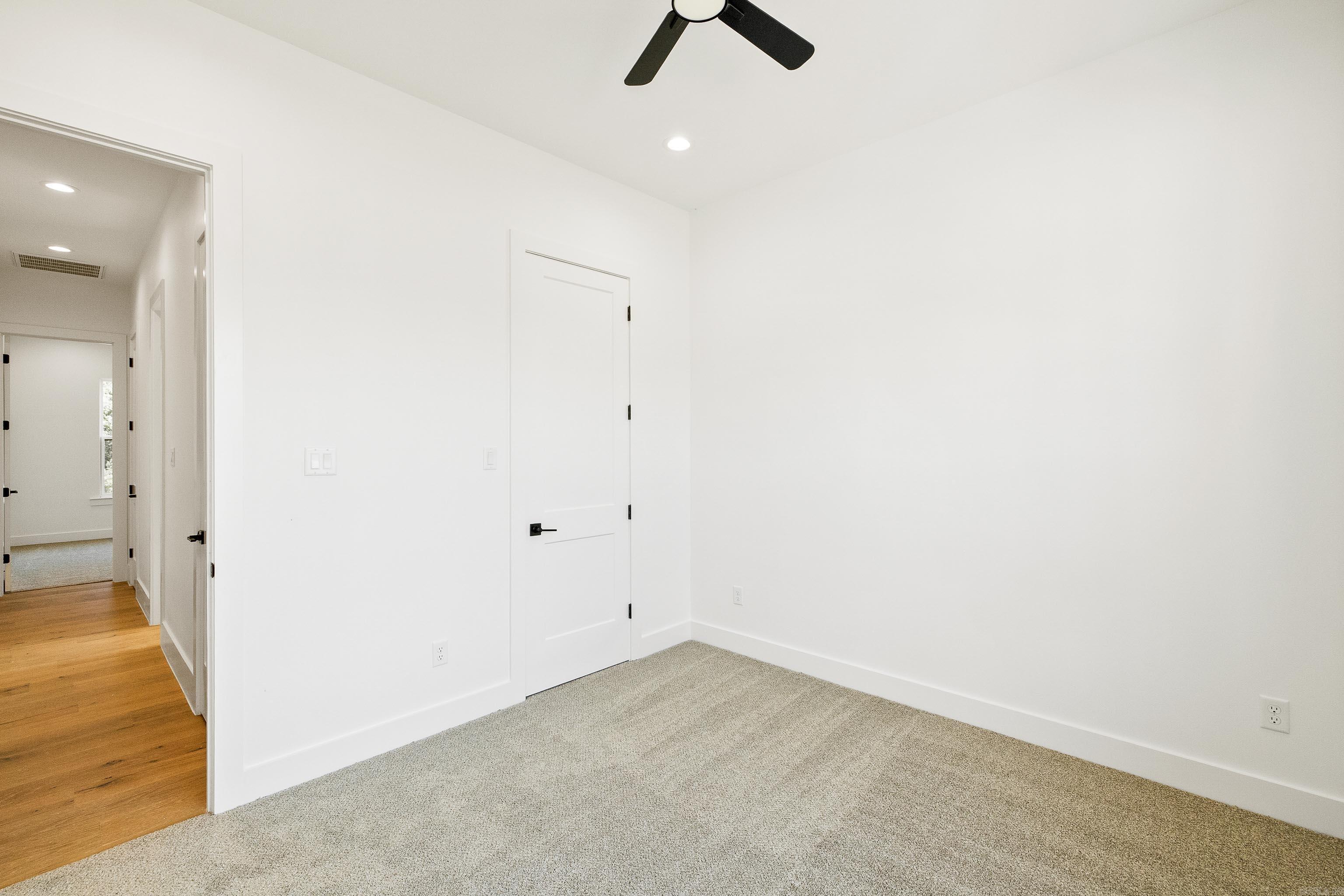 8024 Creek Rock Cove Property Photo 33