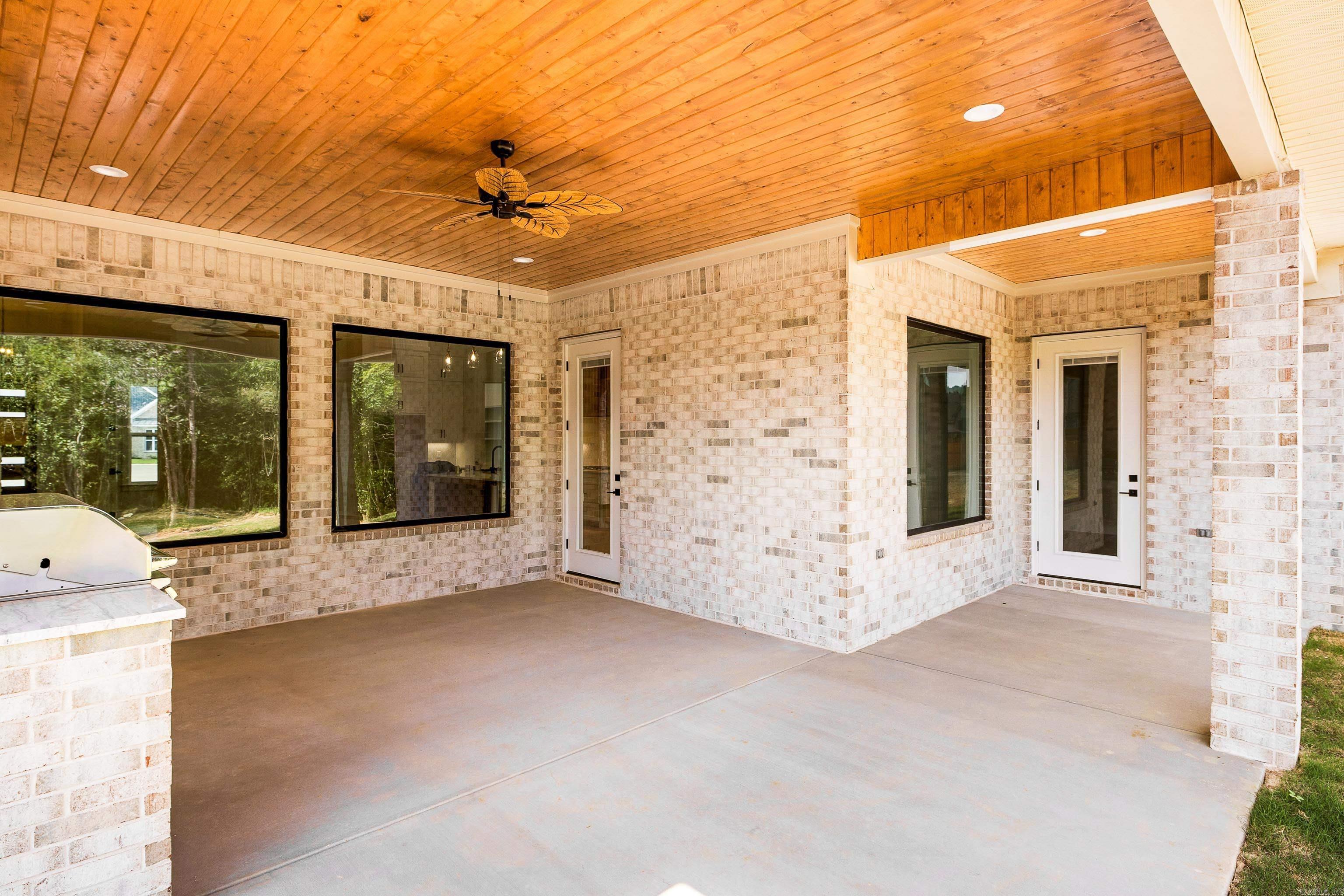 8024 Creek Rock Cove Property Photo 41