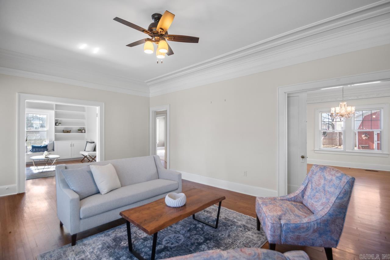100 Colonial Court Property Photo 6