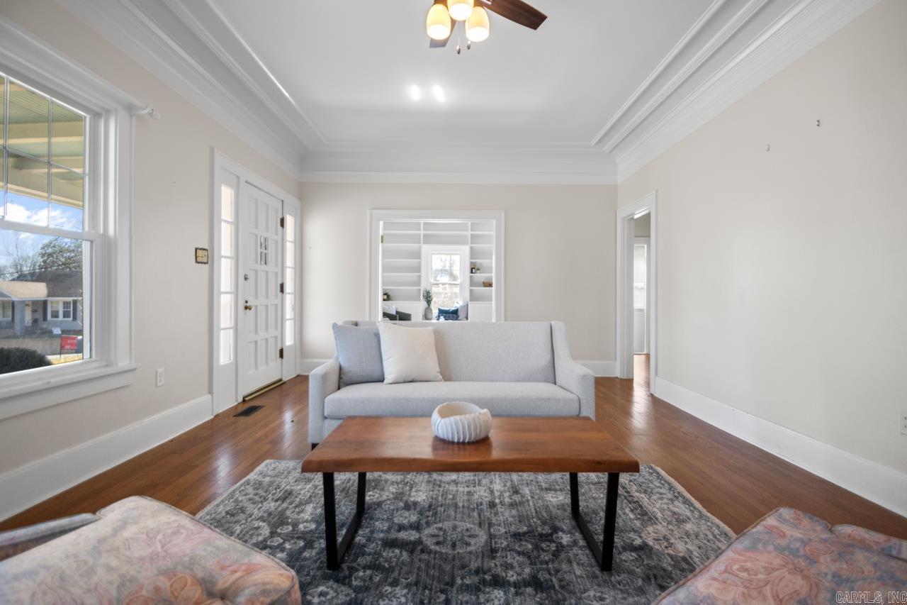 100 Colonial Court Property Photo 11