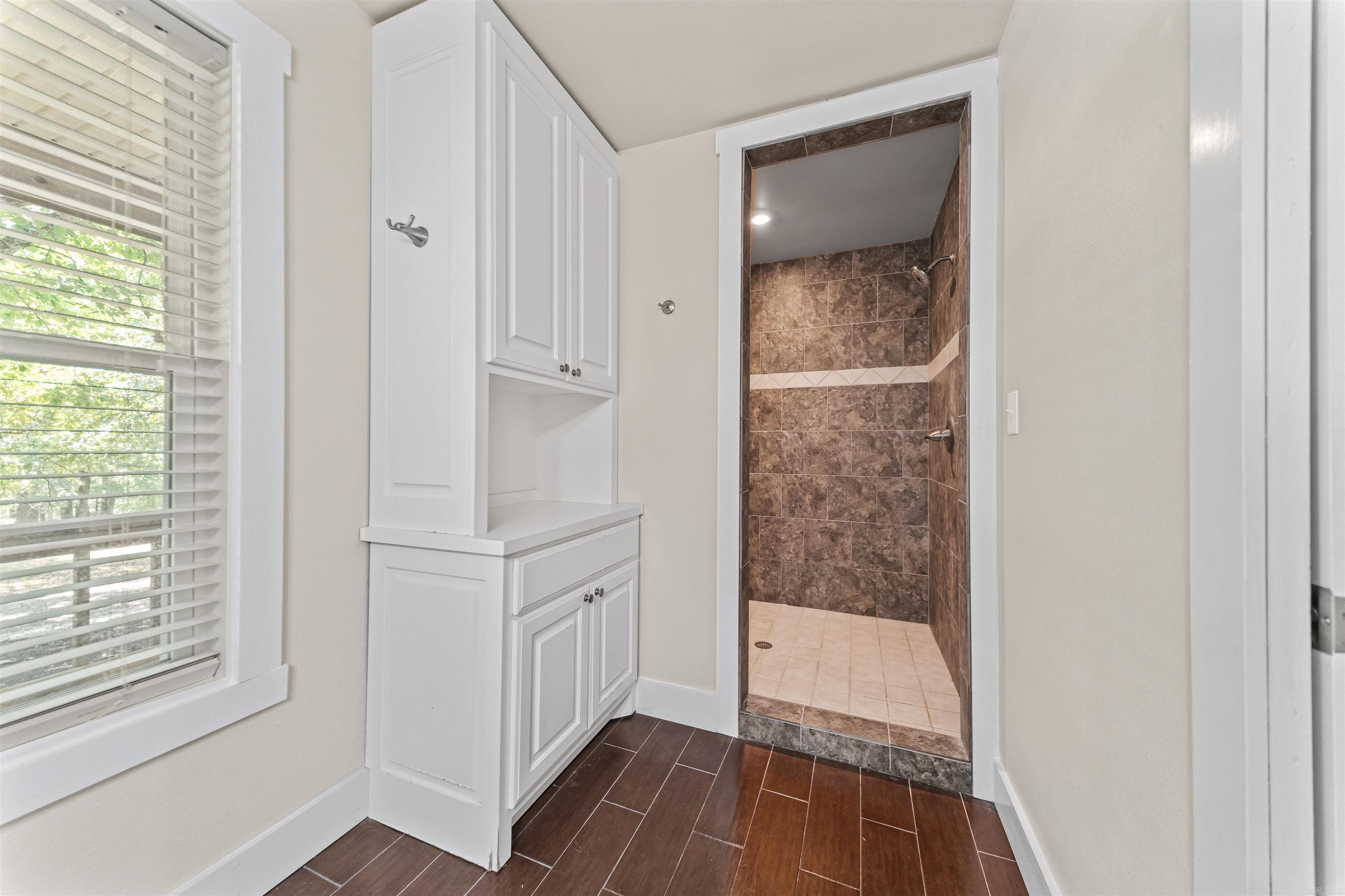 381 E Strawberry Property Photo 23