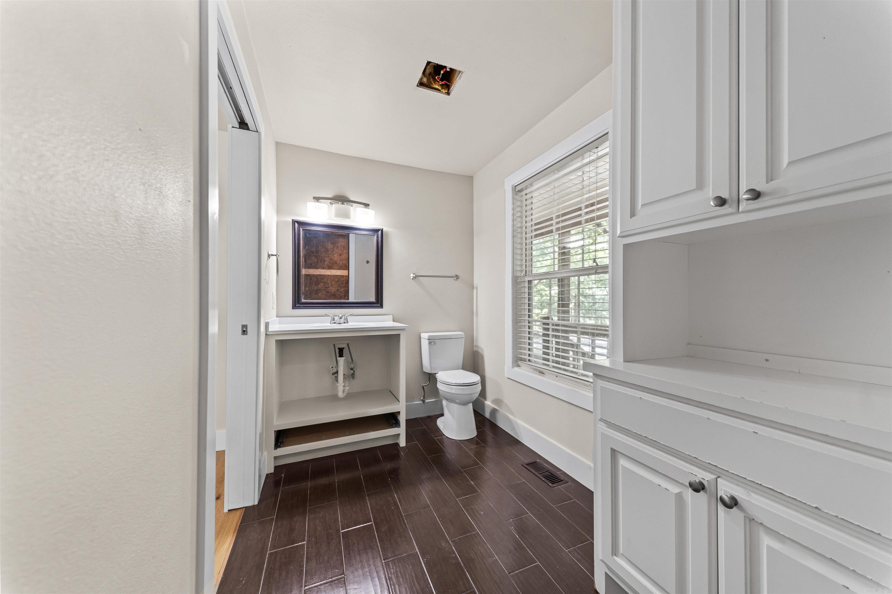 381 E Strawberry Property Photo 30