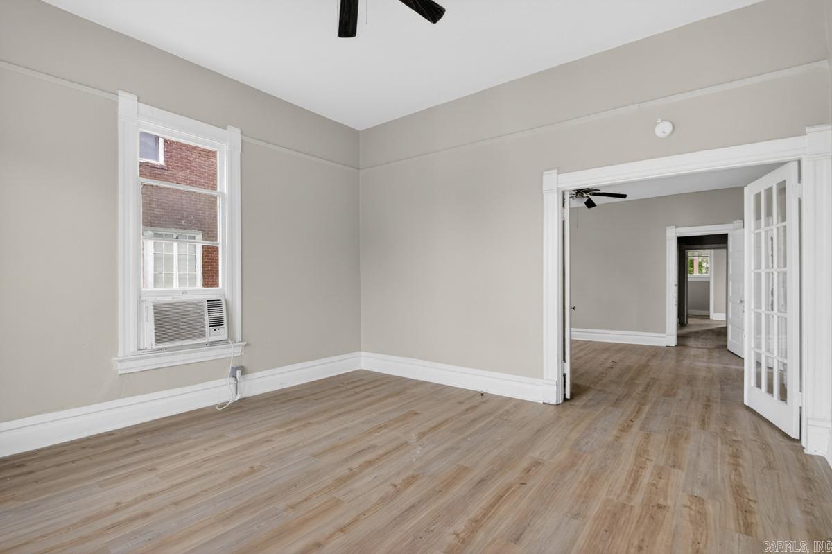 1923 S Izard Property Photo 9