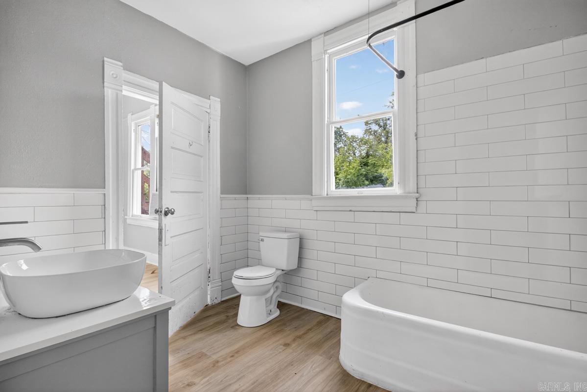 1923 S Izard Property Photo 20