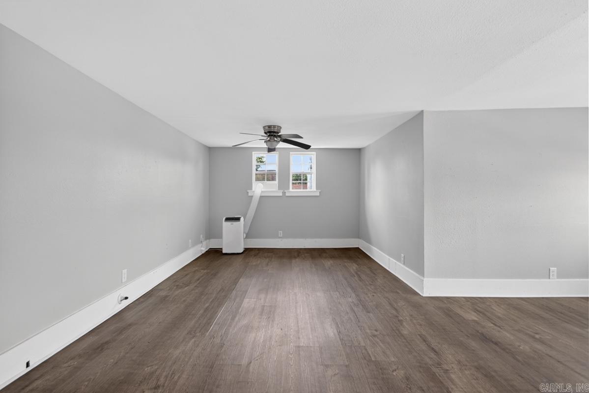1923 S Izard Property Photo 30