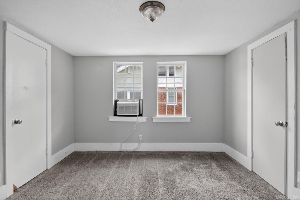 1923 S Izard Property Photo 32