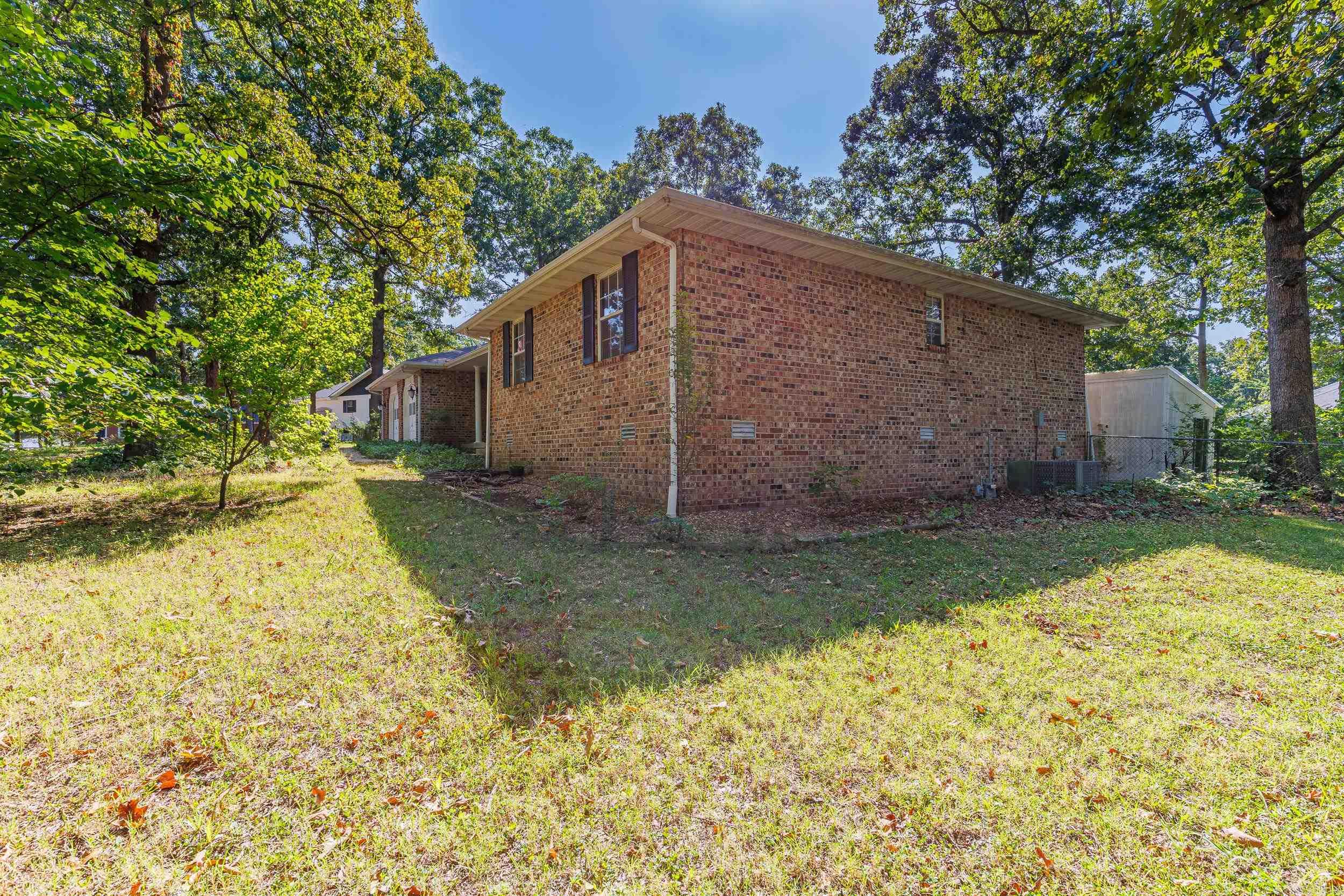 120 Kingsway Circle Property Photo 4