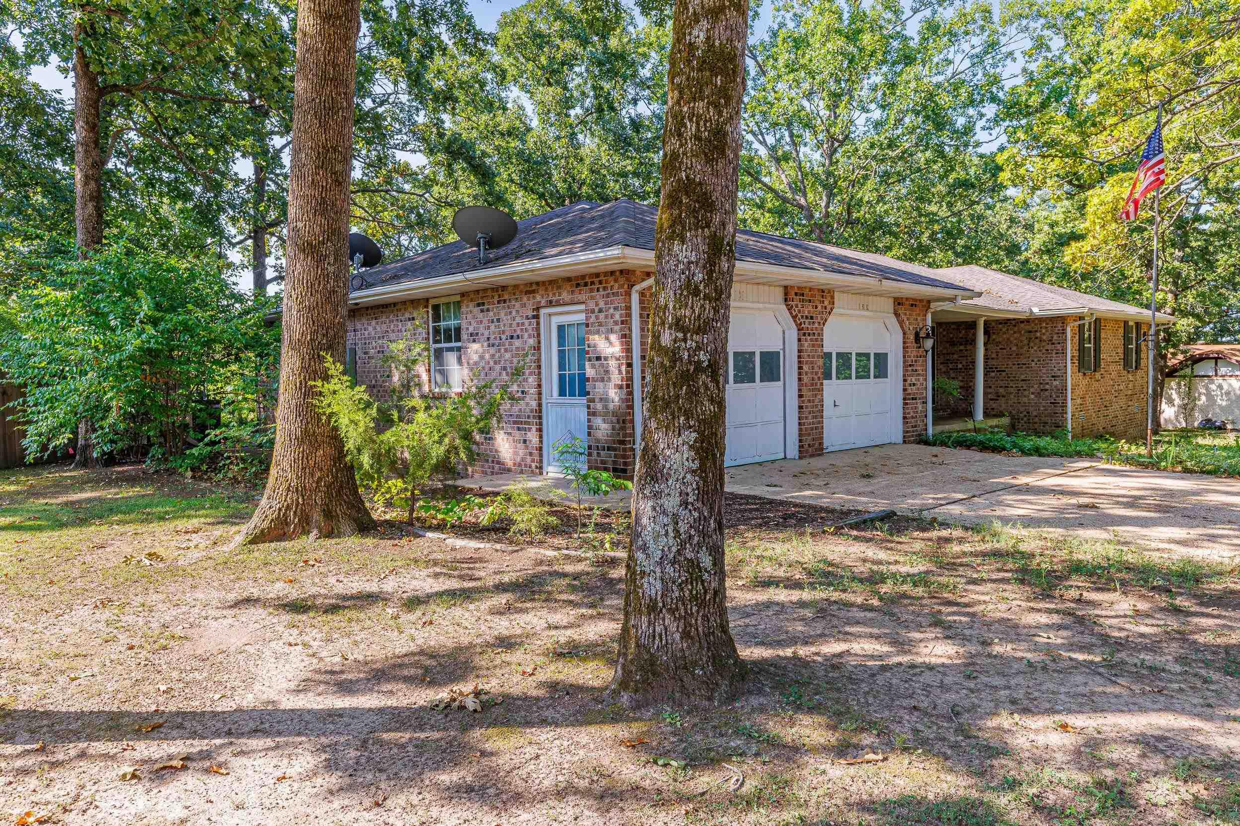 120 Kingsway Circle Property Photo 5