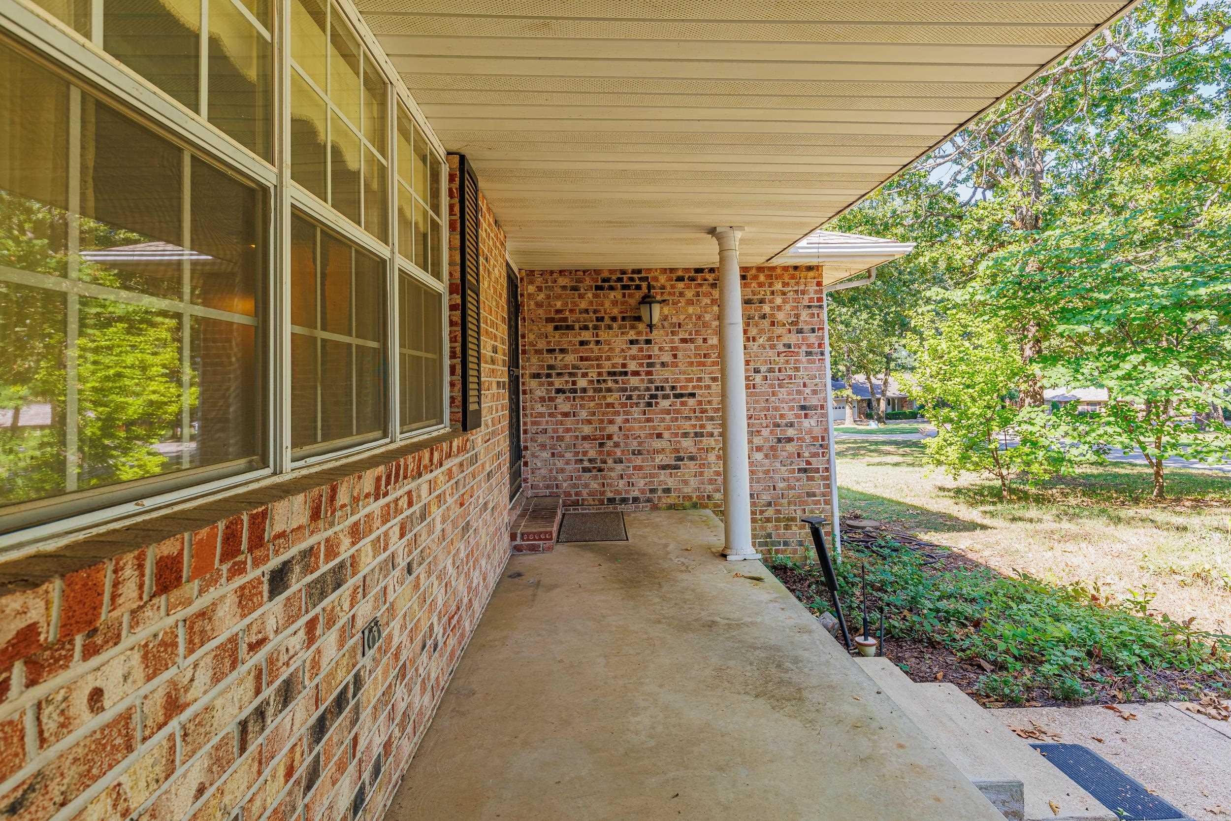 120 Kingsway Circle Property Photo 17