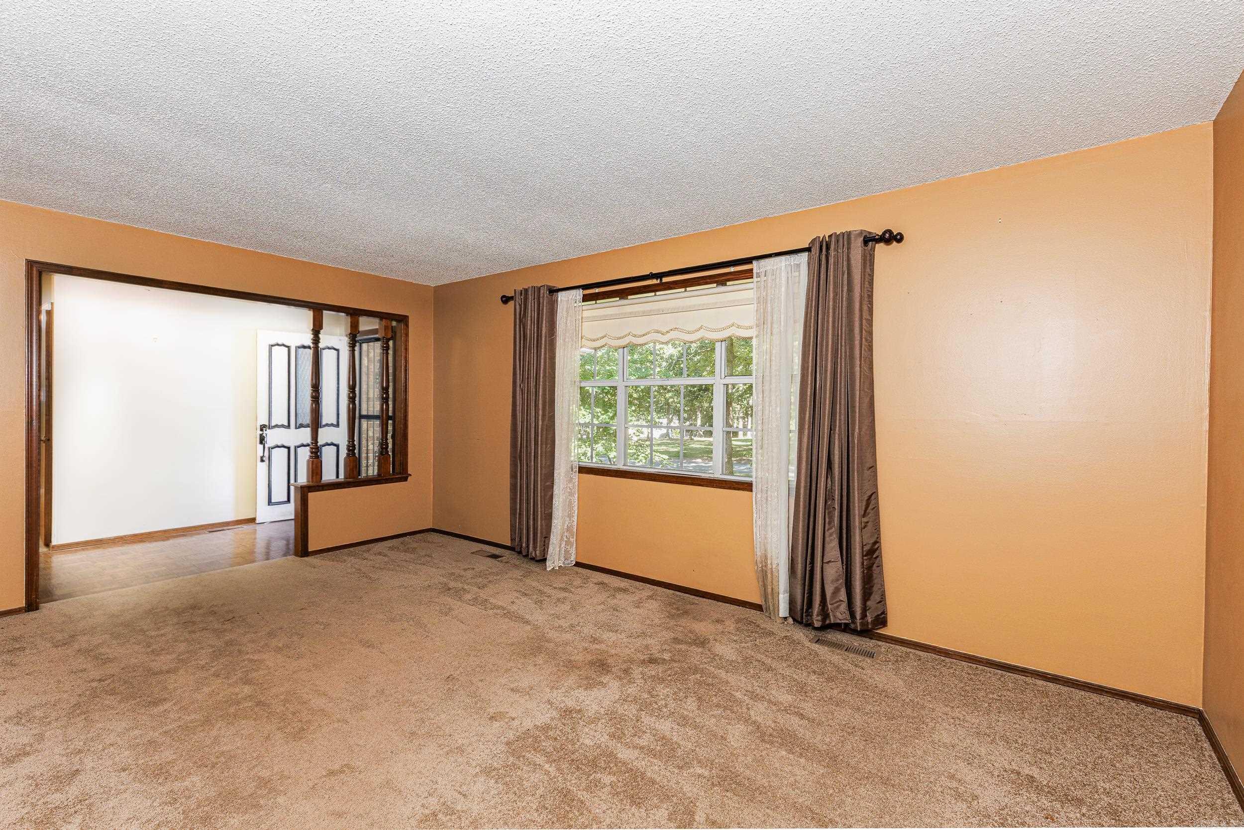 120 Kingsway Circle Property Photo 24