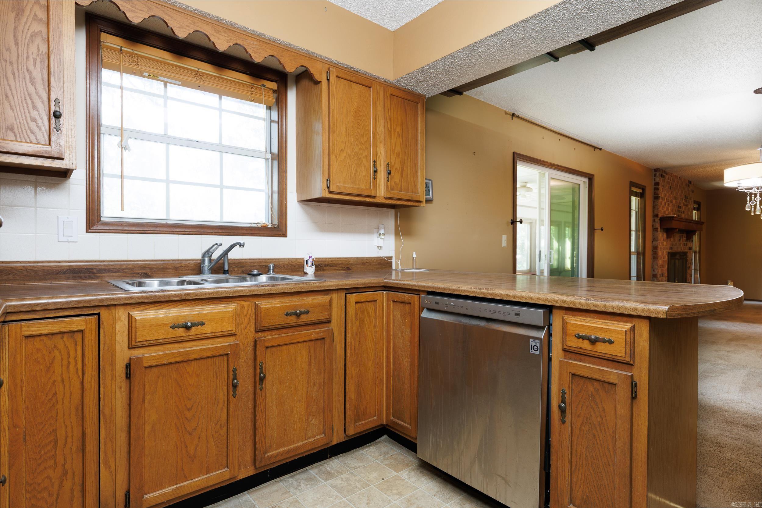 120 Kingsway Circle Property Photo 29