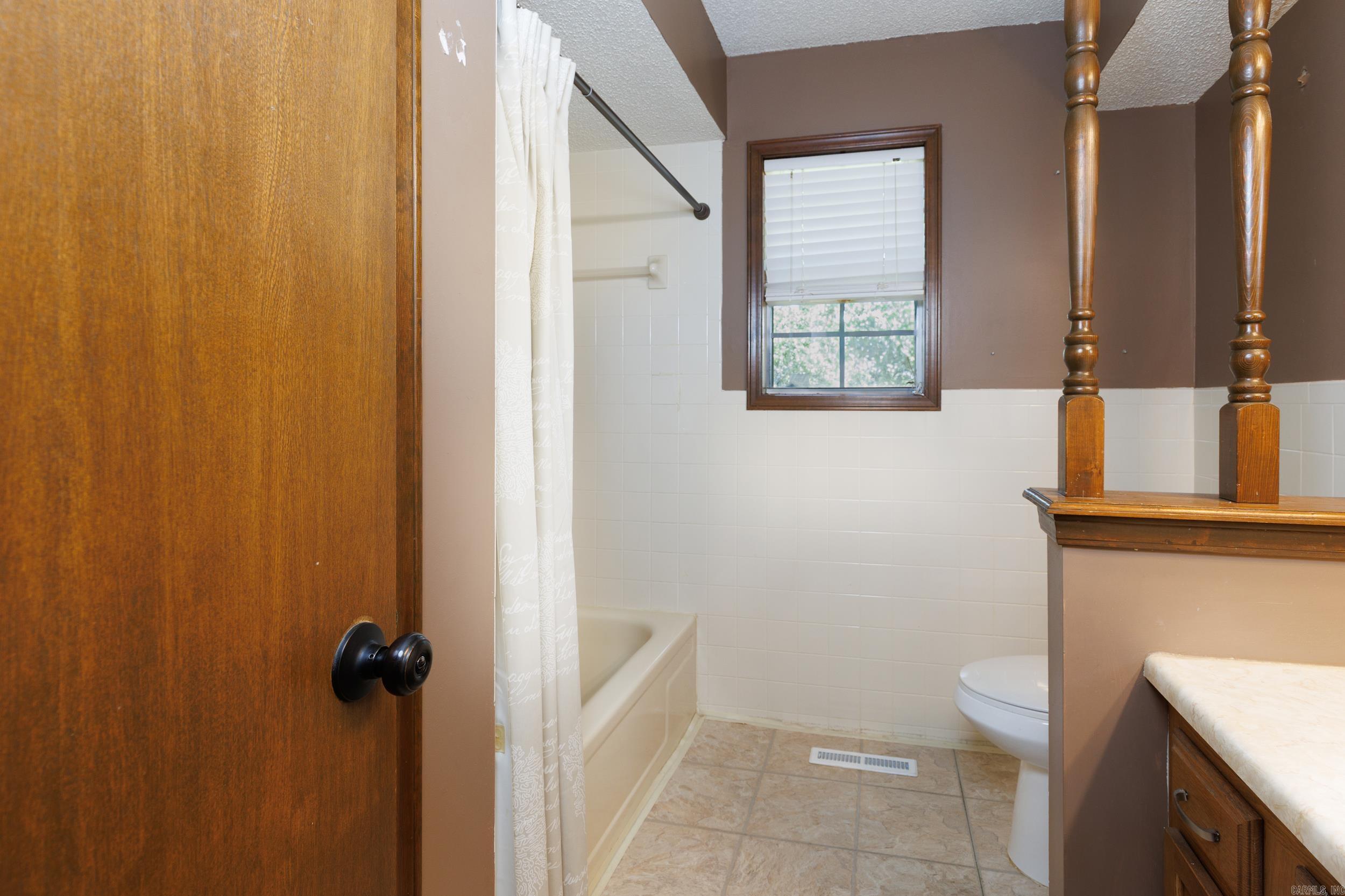 120 Kingsway Circle Property Photo 37