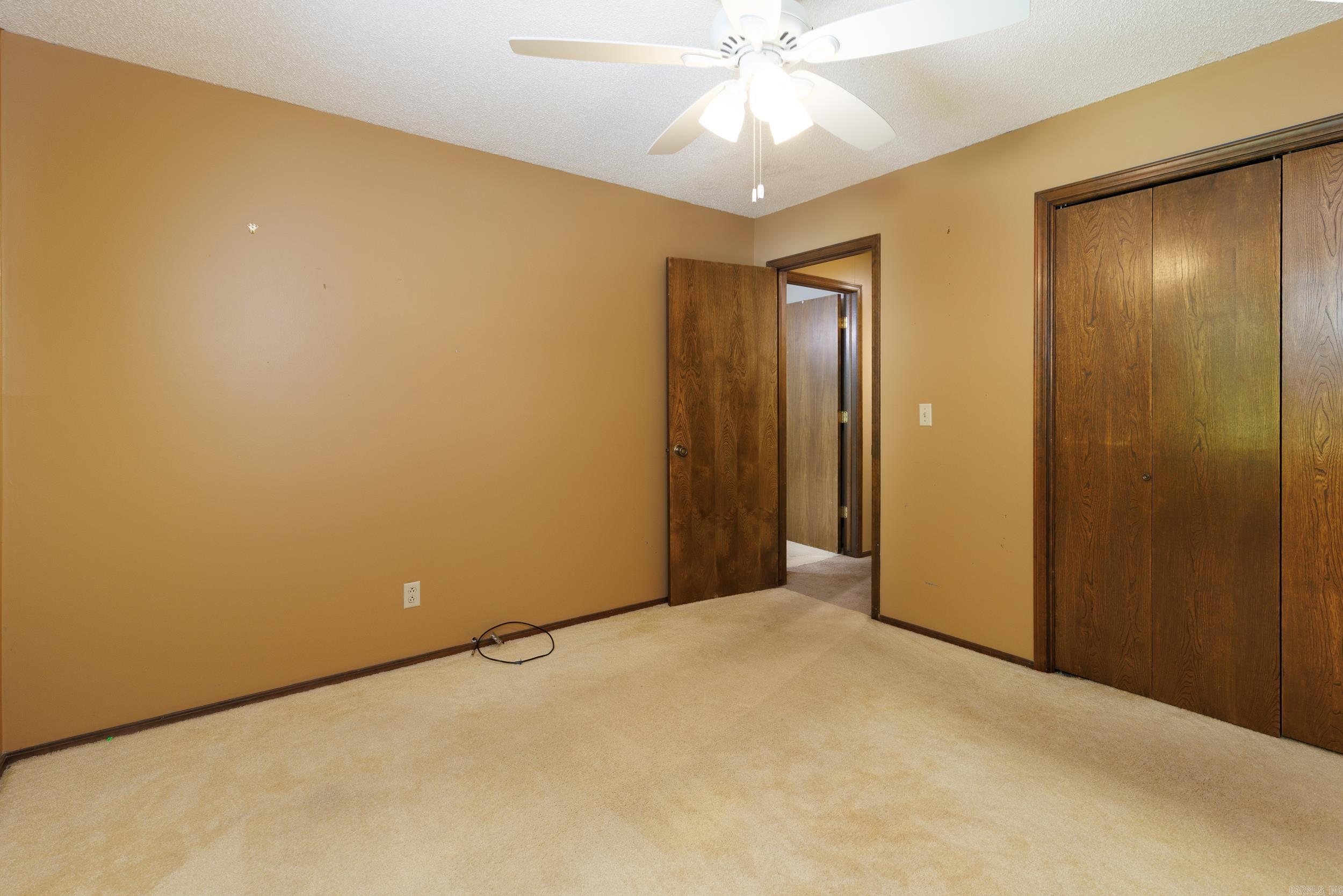 120 Kingsway Circle Property Photo 41