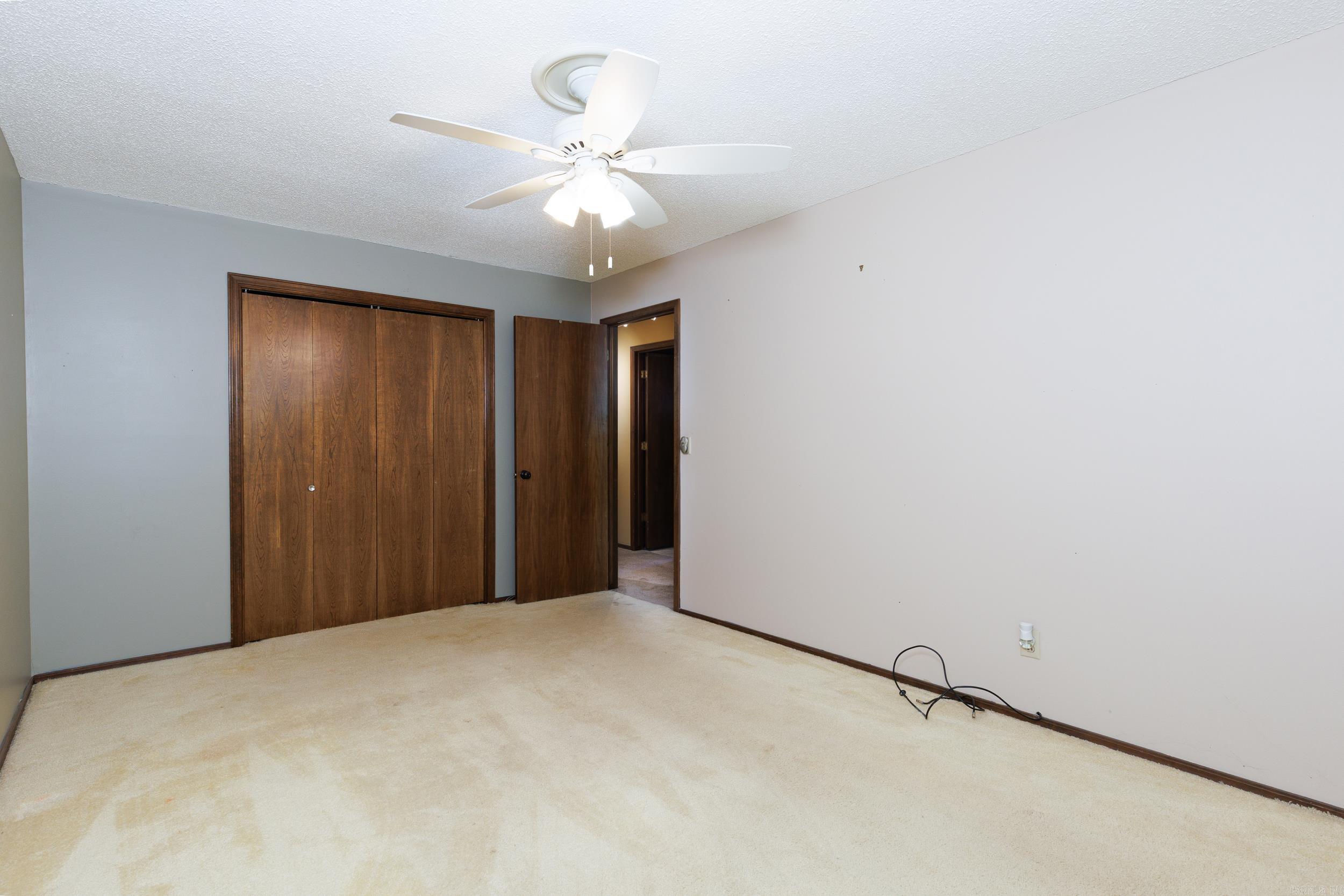 120 Kingsway Circle Property Photo 43