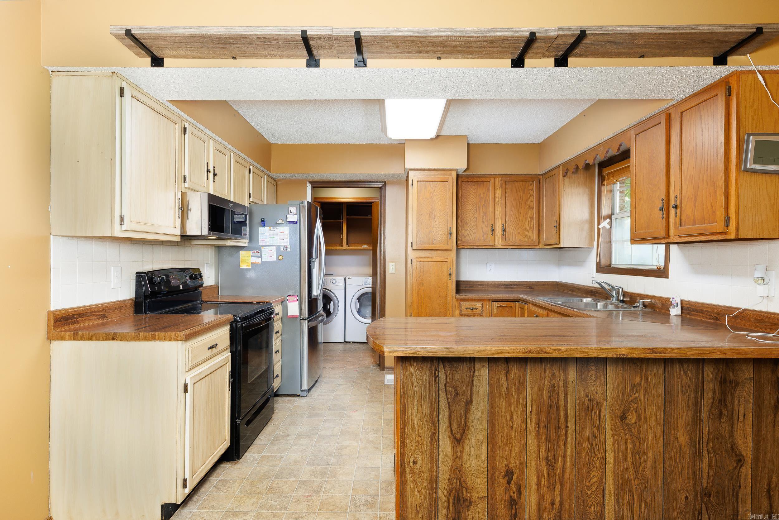 120 Kingsway Circle Property Photo 44