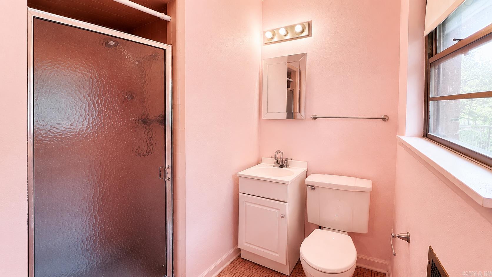 4520 Greenway Drive Property Photo 14