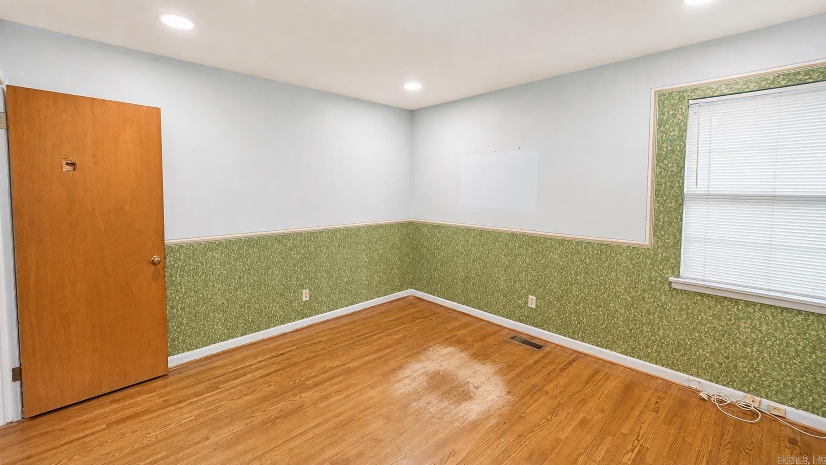 4520 Greenway Drive Property Photo 15