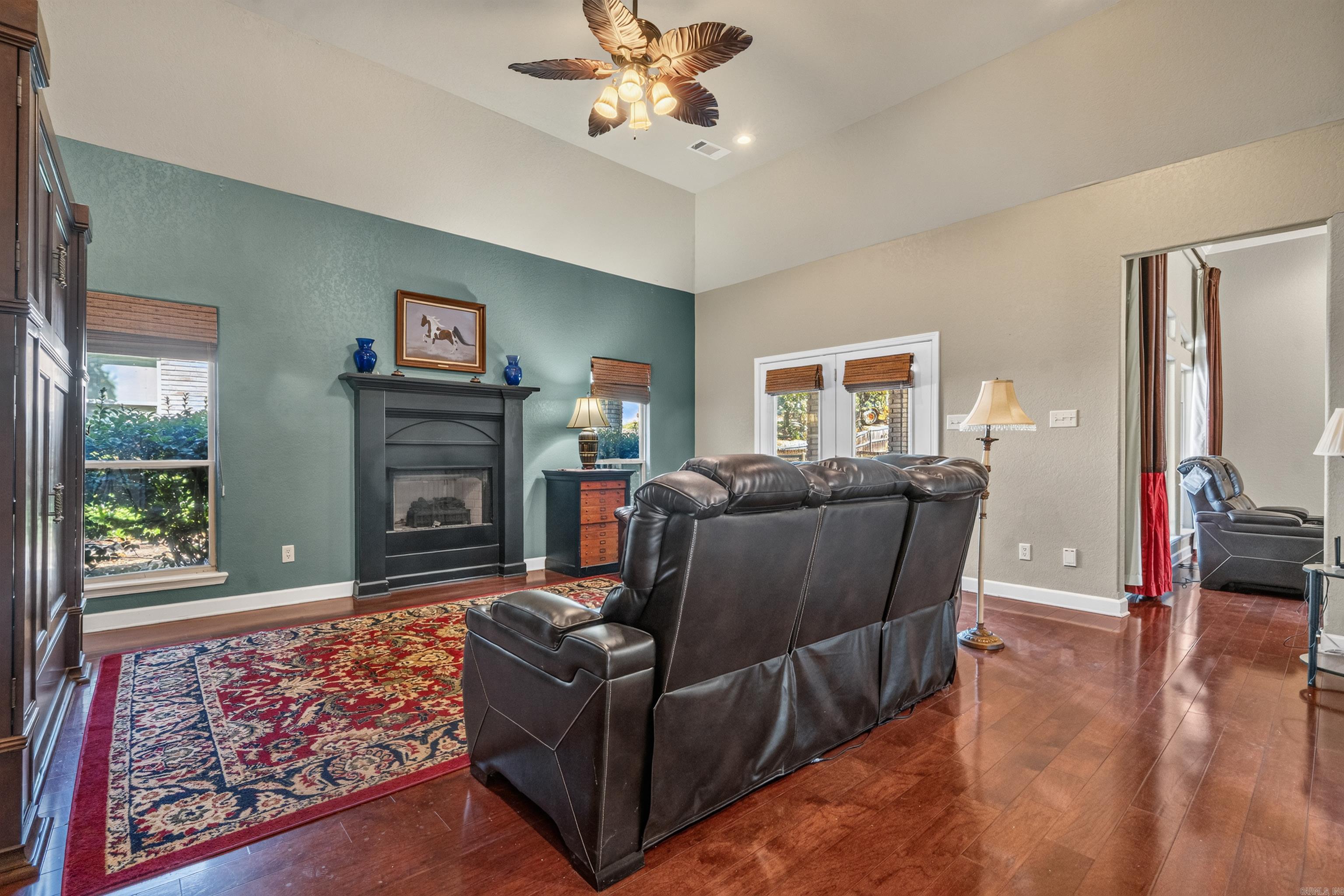 301 Trabecca Circle Property Photo 12