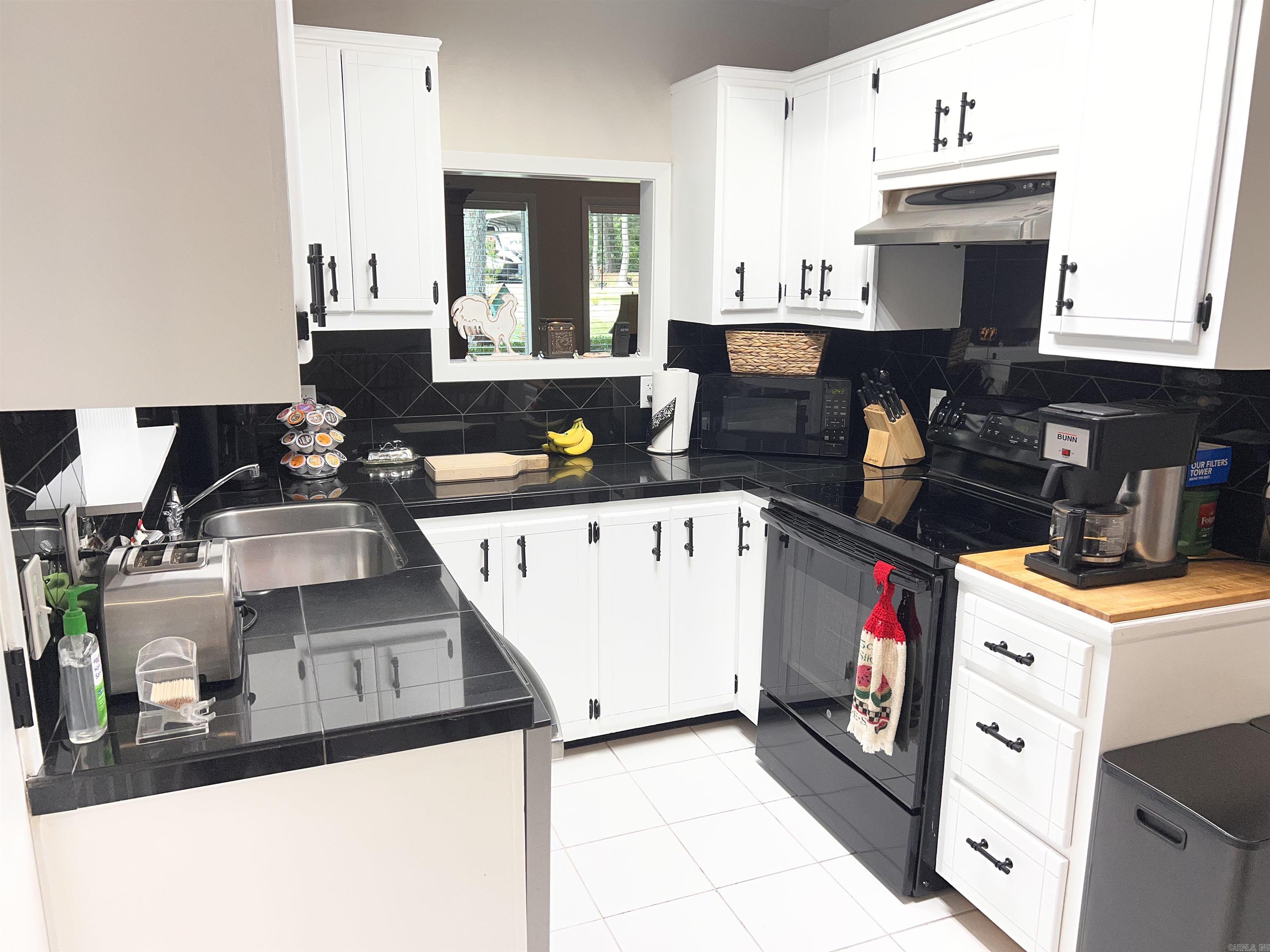 50 Evergreen Drive Property Photo 8
