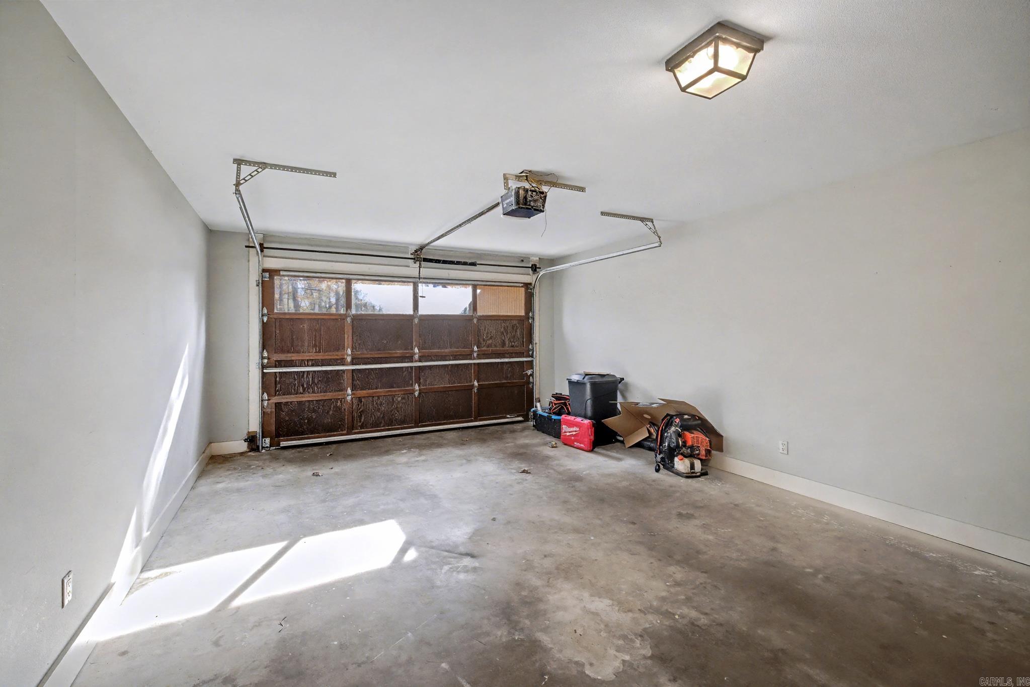 11 Emanuel Lane Property Photo 30