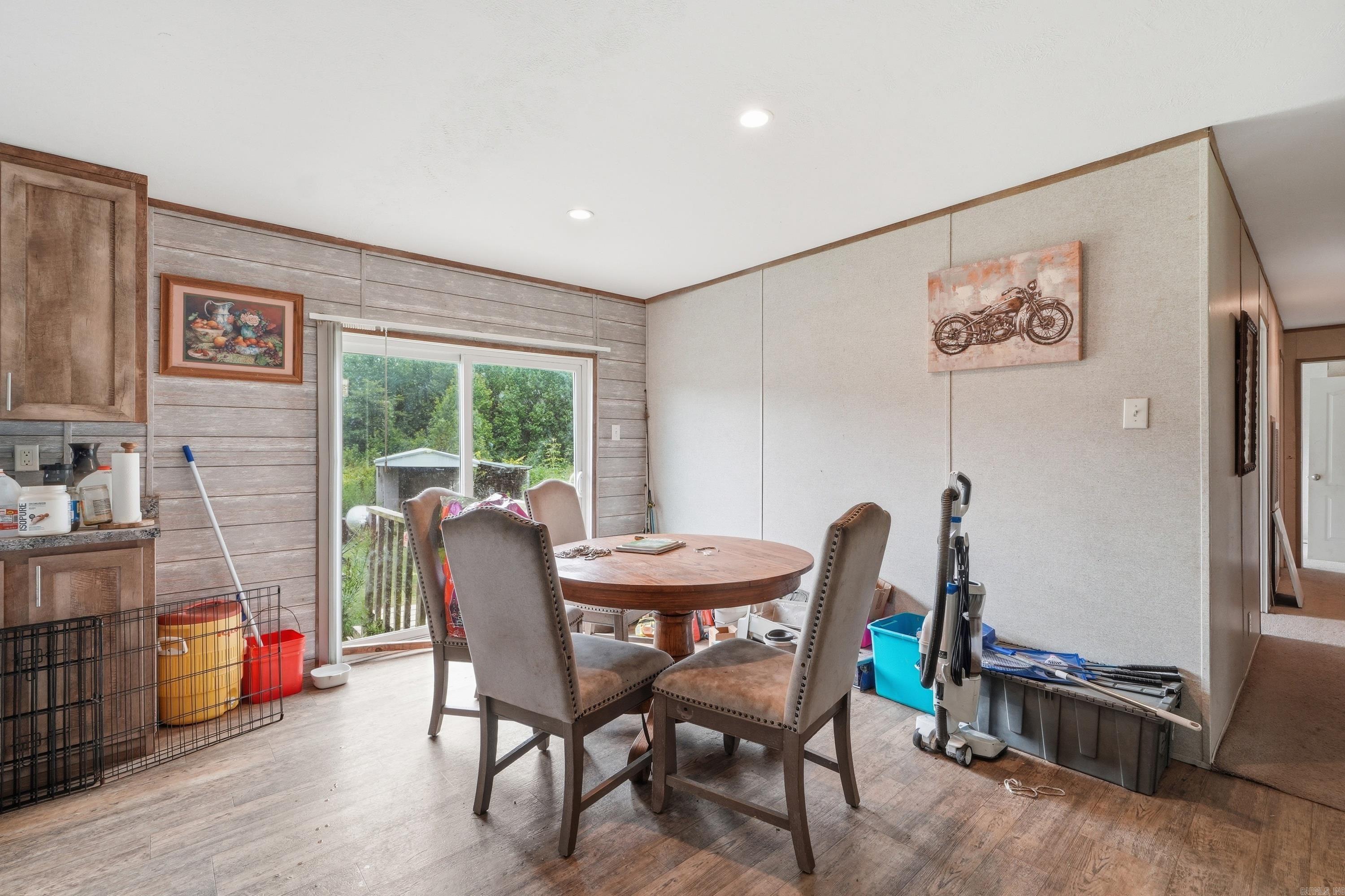 563 Daffodil Rd Road Property Photo 6