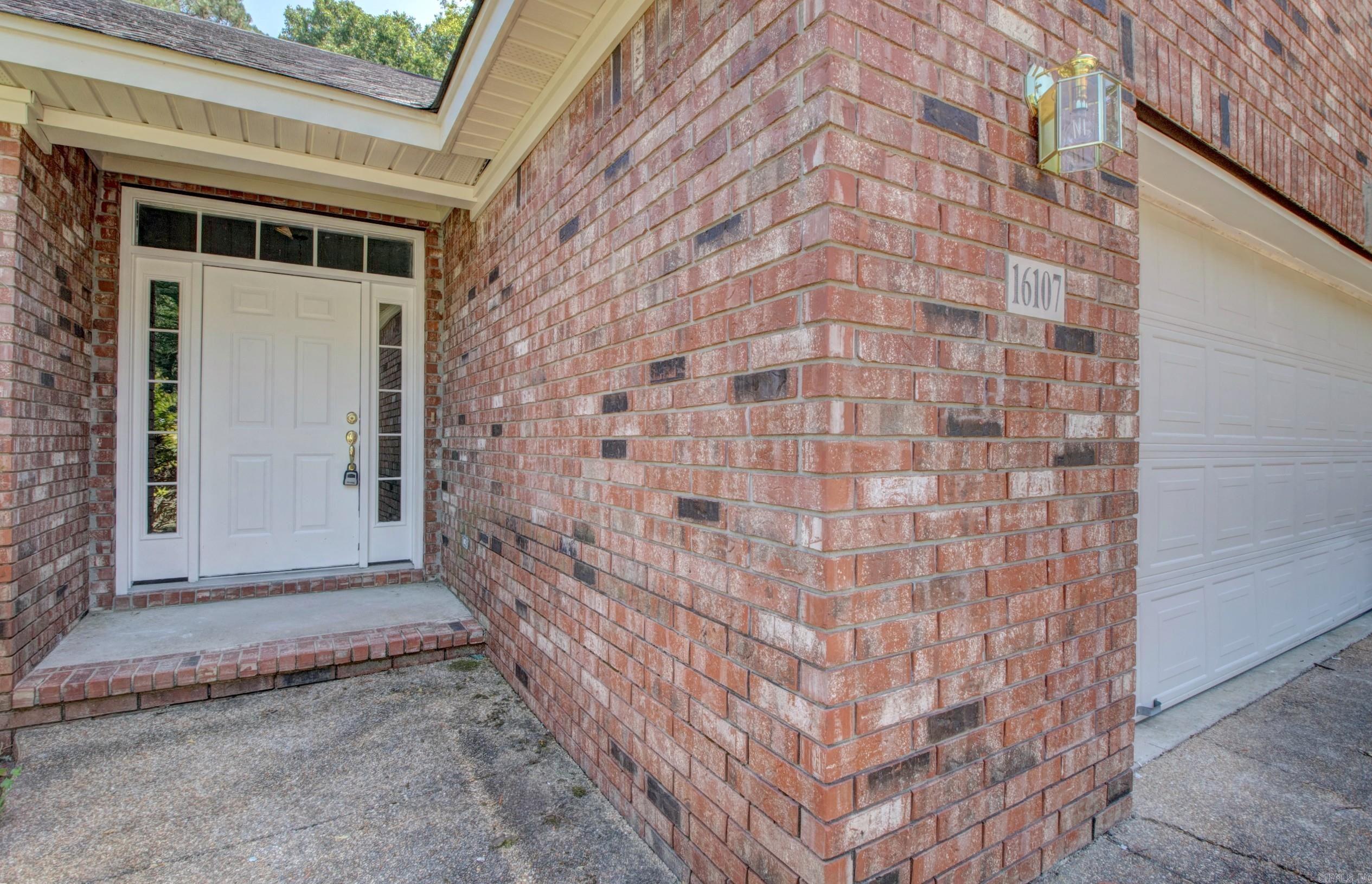 16107 Otter Creek Pkwy Property Photo 2