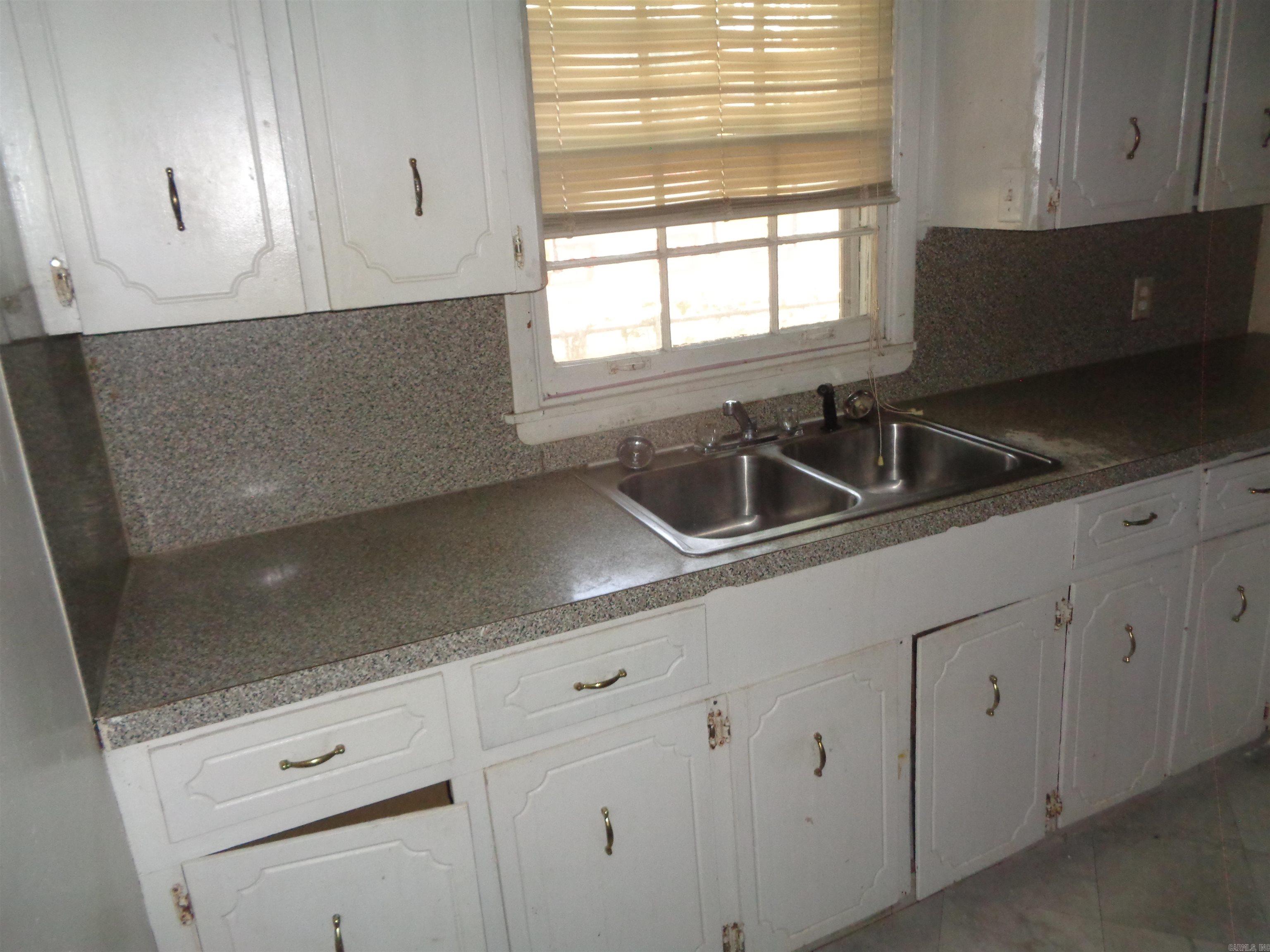 2122 S Maple Street Property Photo 23