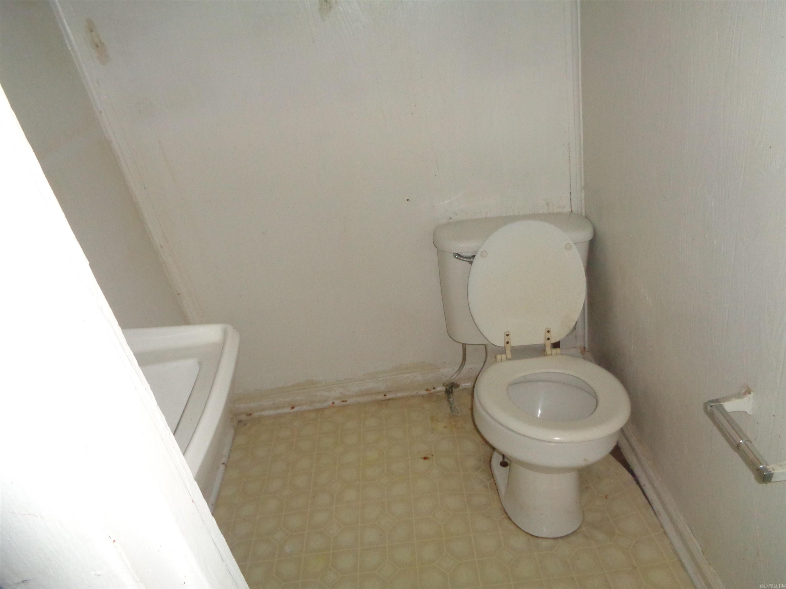 2122 S Maple Street Property Photo 26