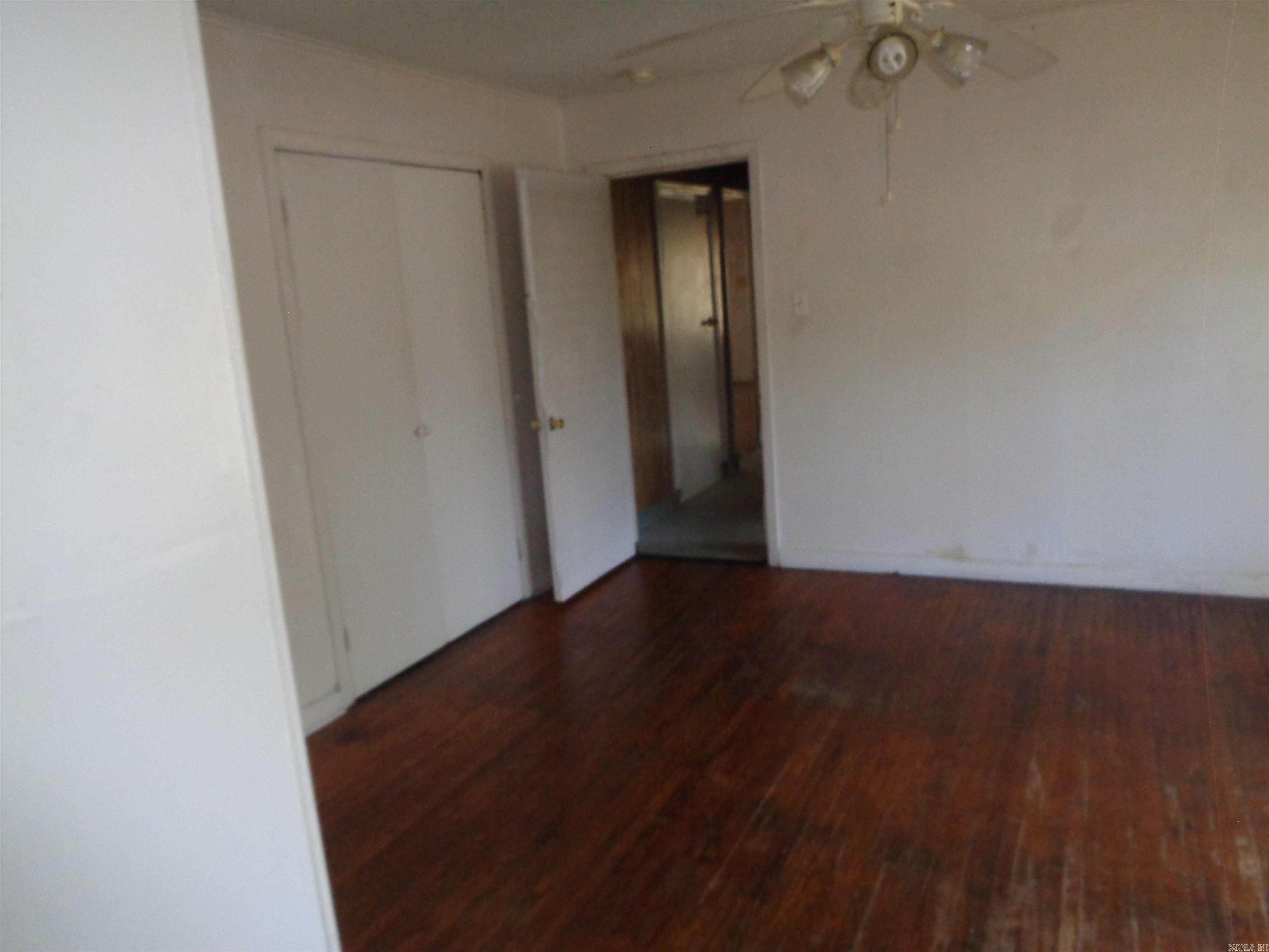 2122 S Maple Street Property Photo 33