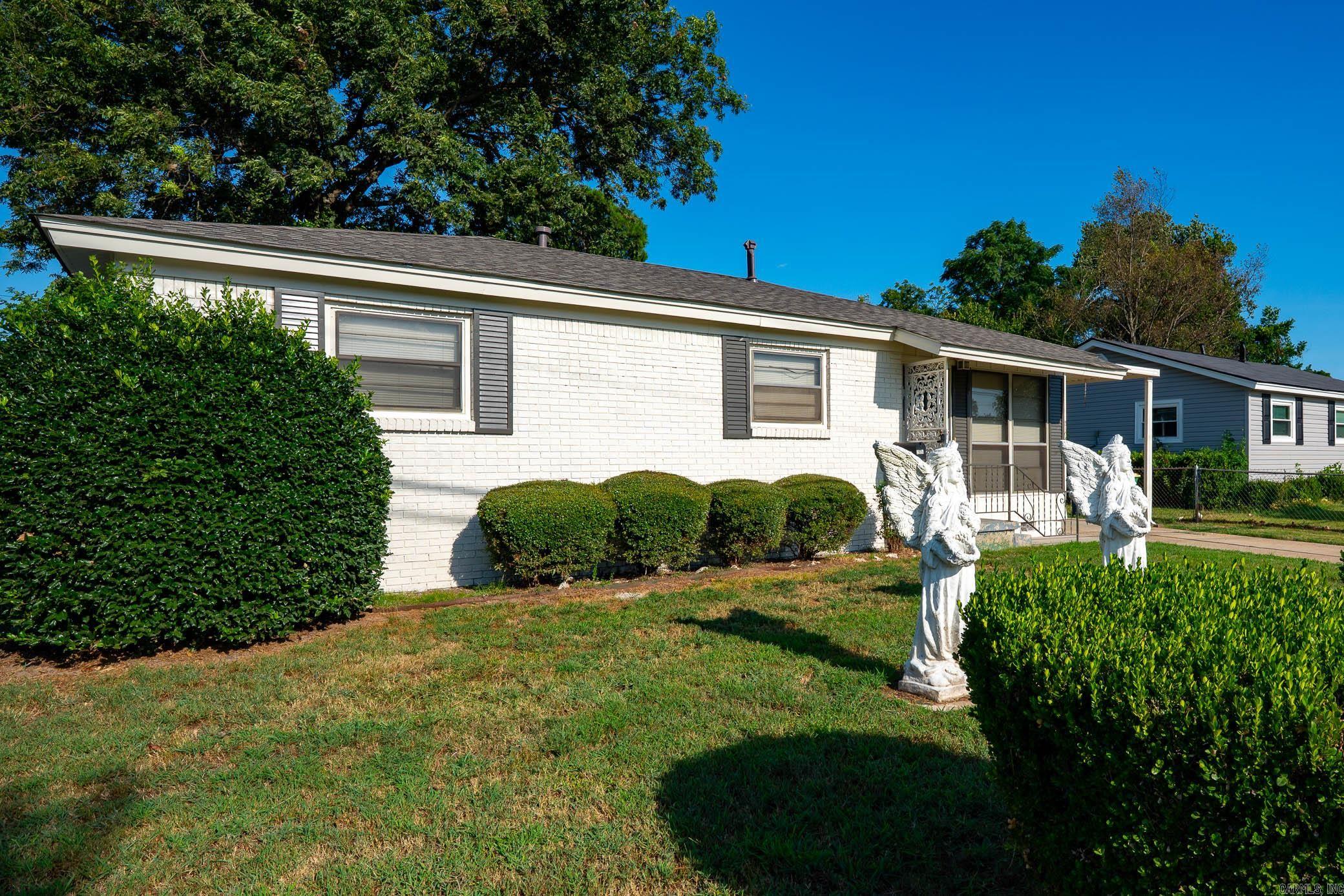 2104 Edmonds Street Property Photo 3