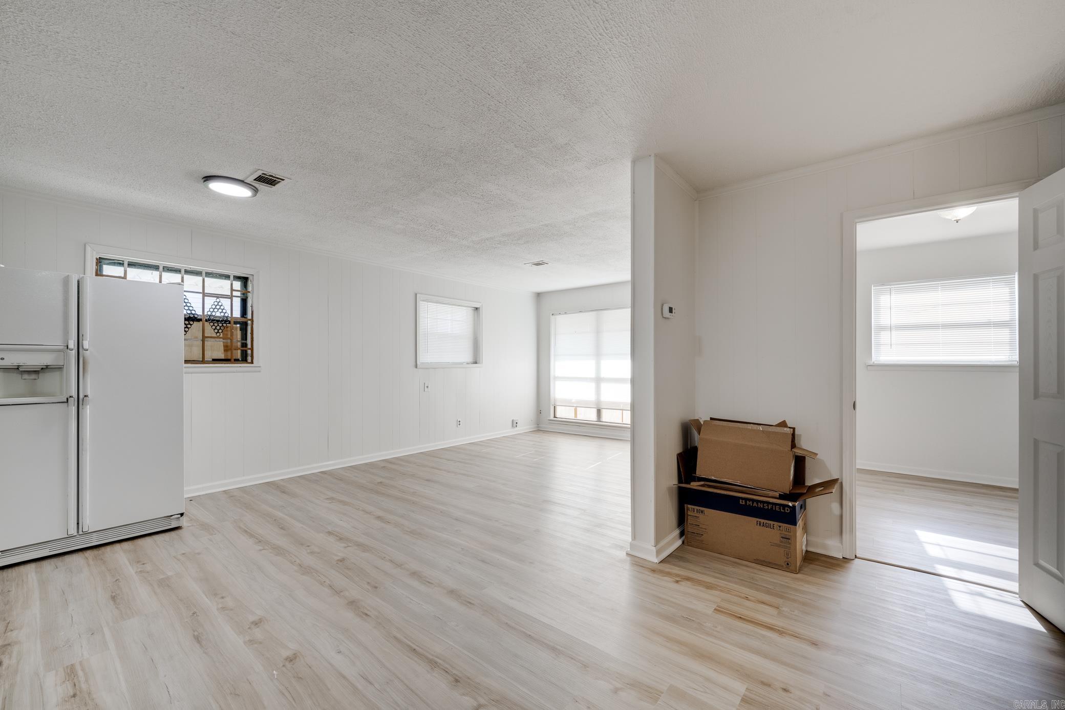 2104 Edmonds Street Property Photo 11