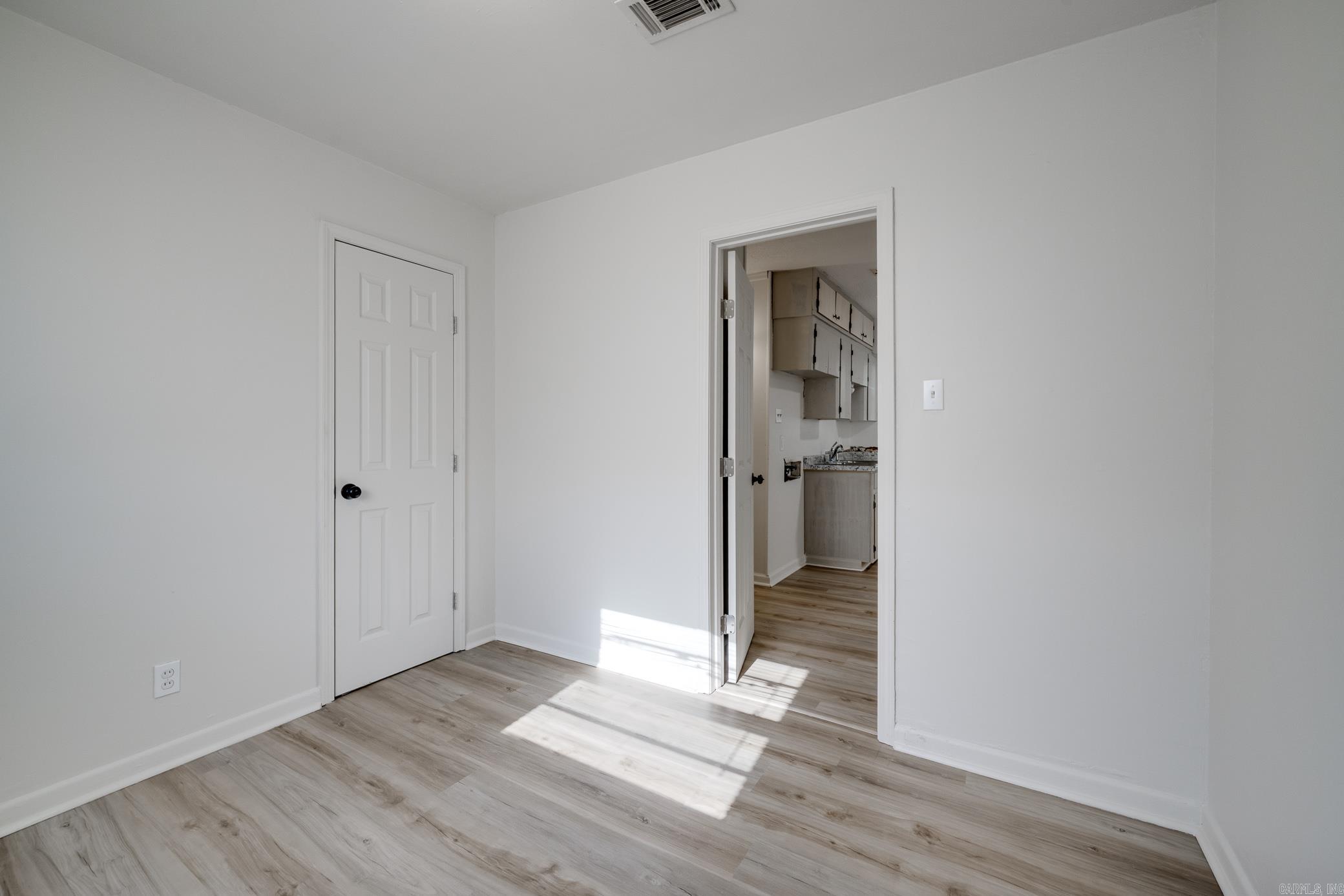 2104 Edmonds Street Property Photo 13