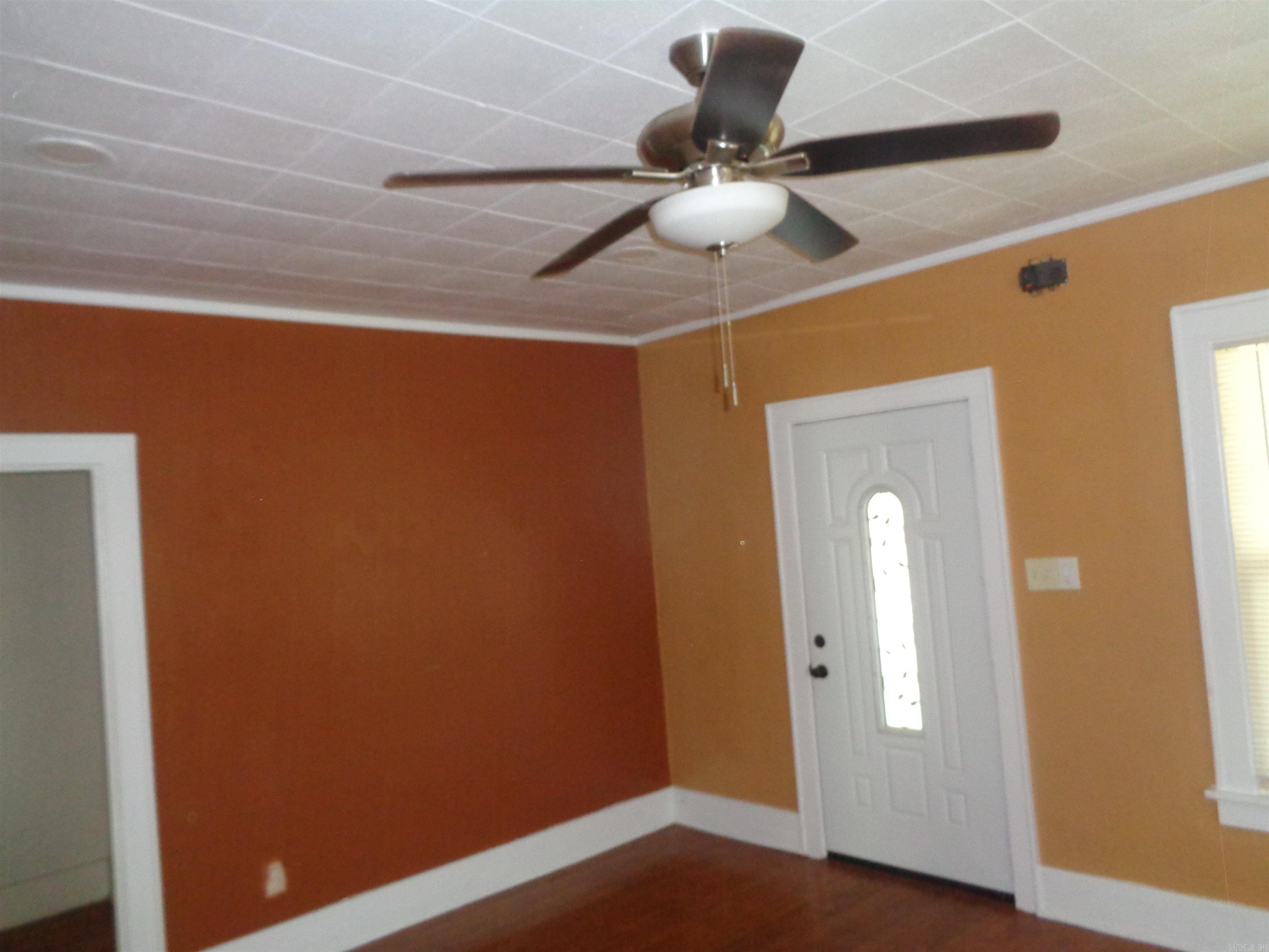 1201 Division Street Property Photo 5