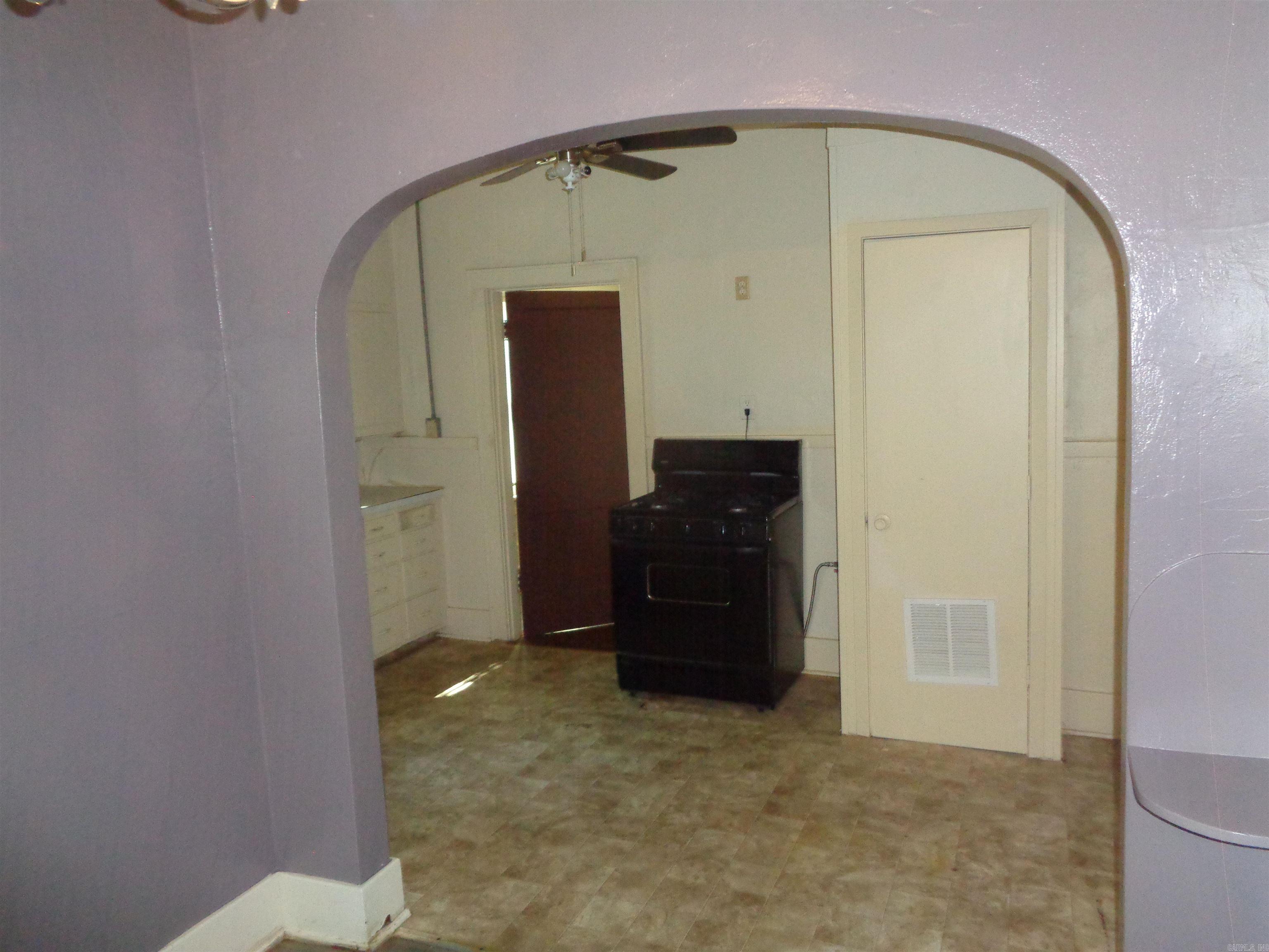 1201 Division Street Property Photo 10