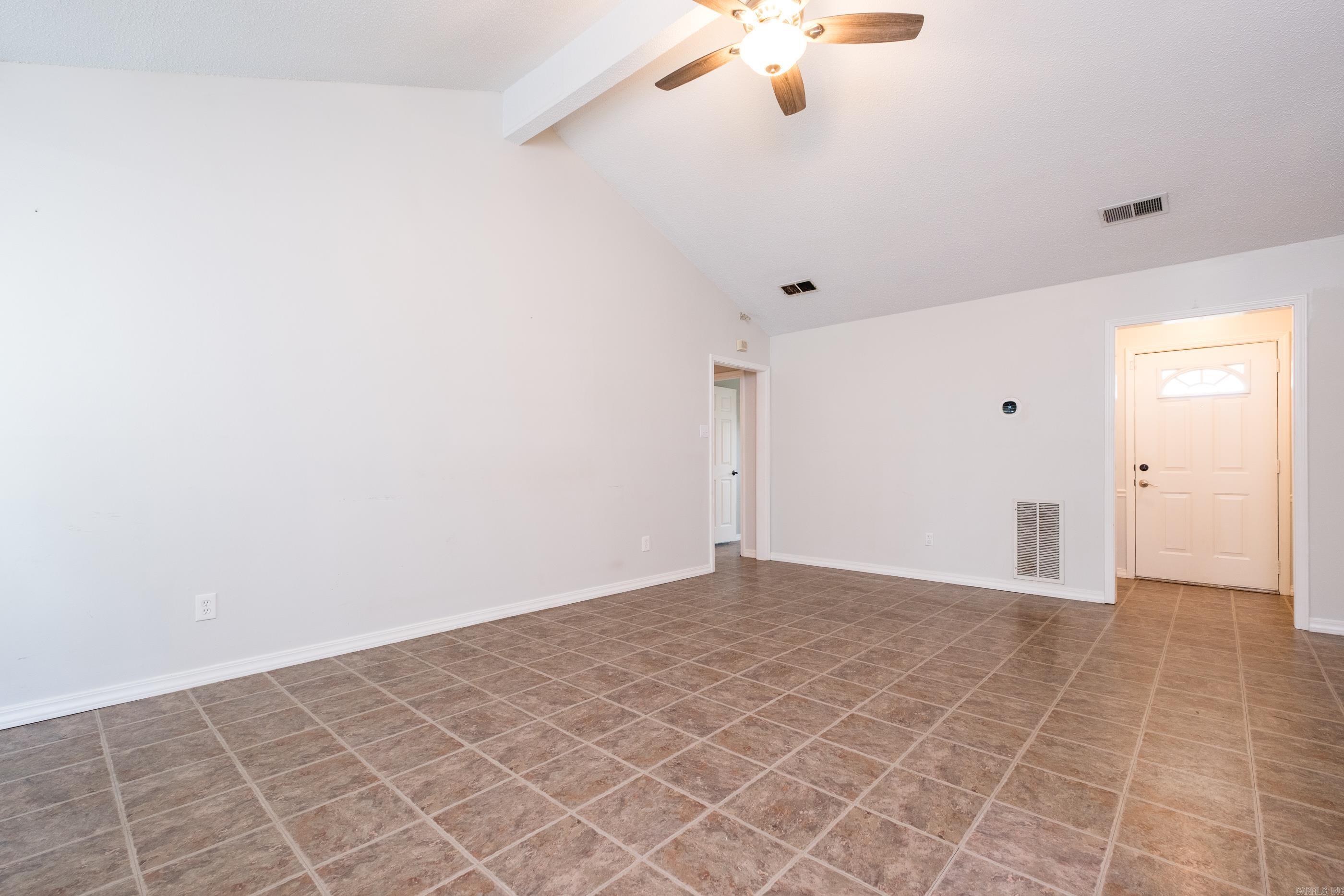26 Wagon Wheel Ct Property Photo 10