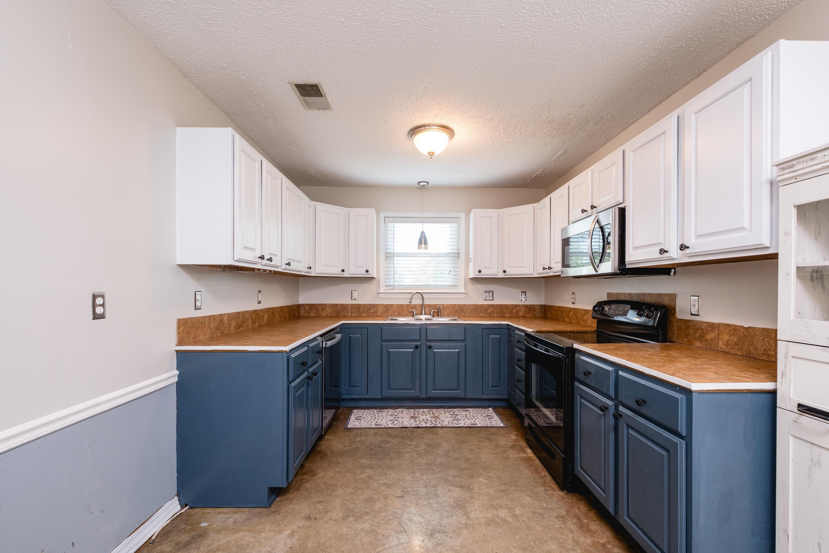 26 Wagon Wheel Ct Property Photo 15