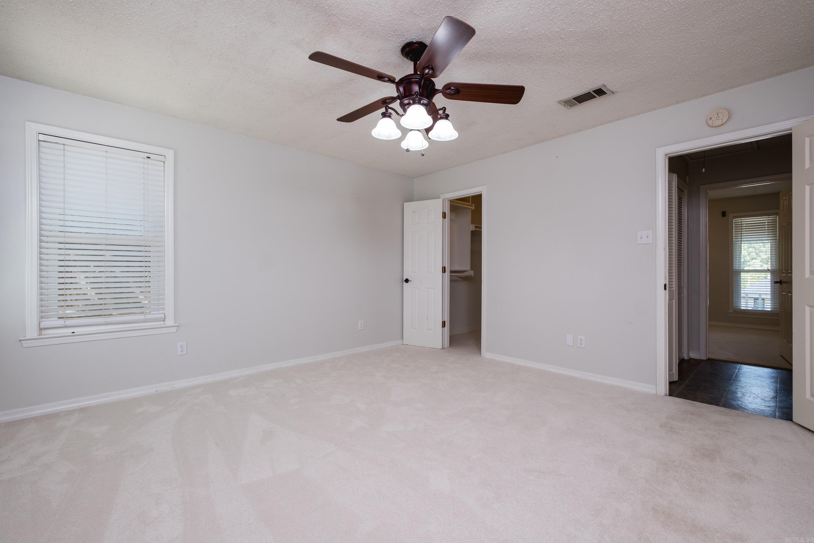 26 Wagon Wheel Ct Property Photo 26