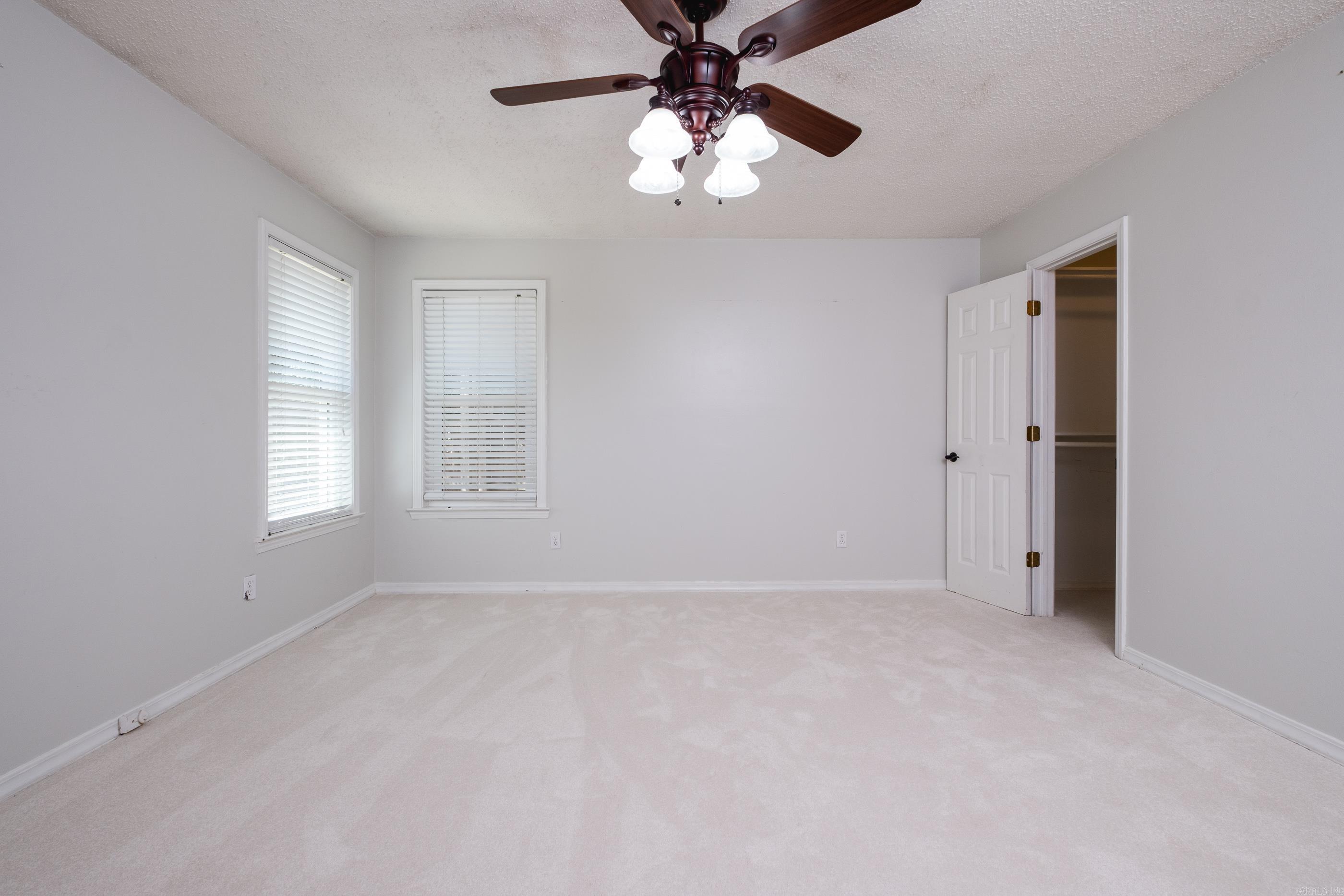 26 Wagon Wheel Ct Property Photo 30