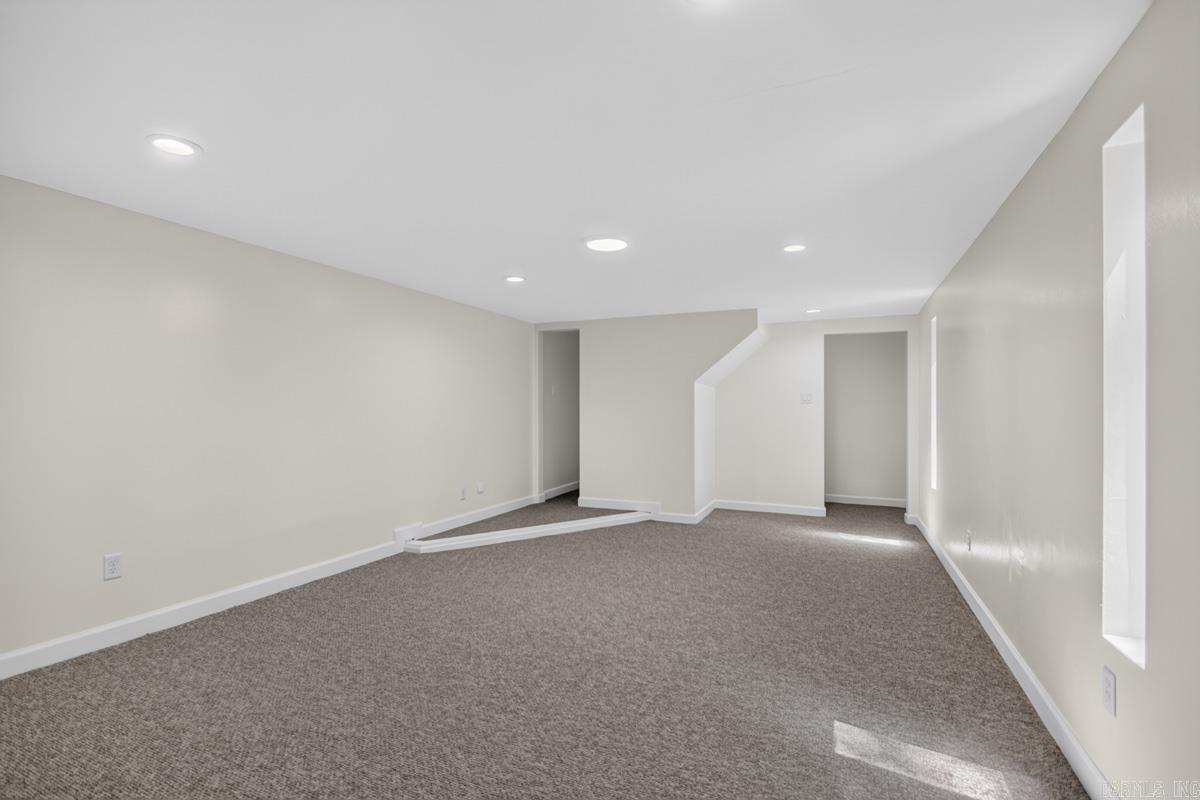 13721 Saint Charles Boulevard Property Photo 29