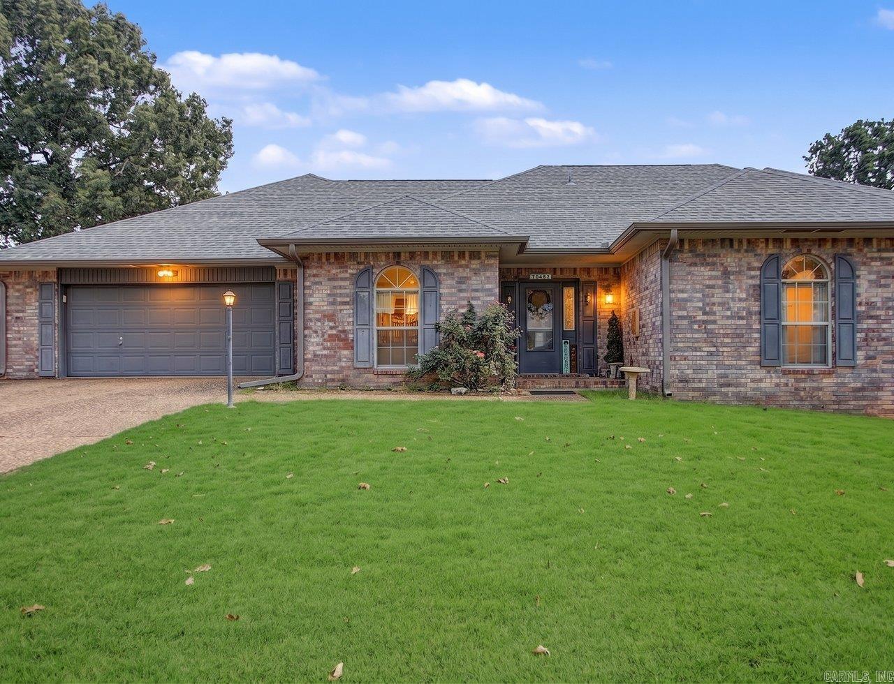117 Gregory Cove Property Photo 1