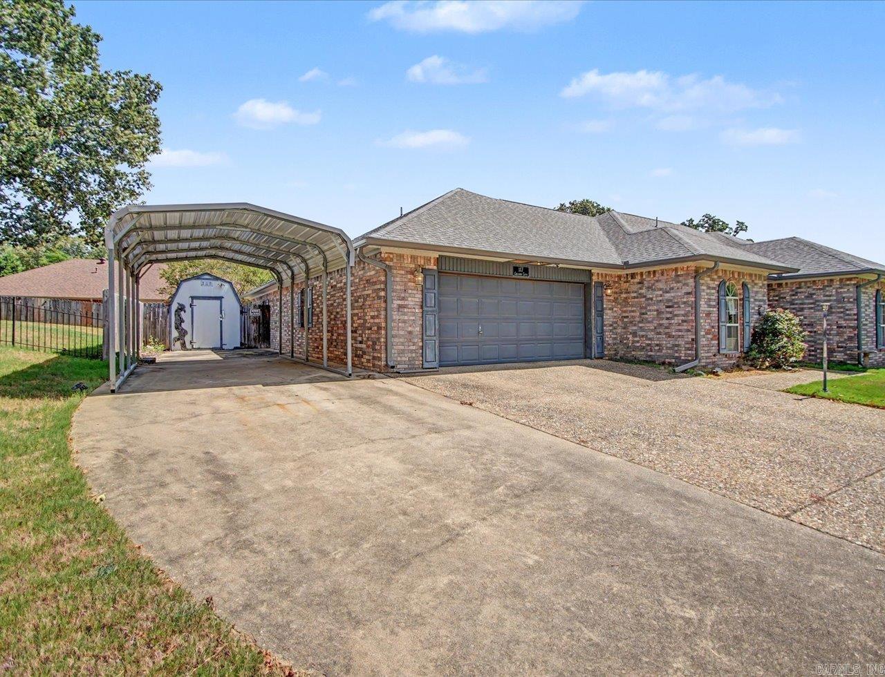 117 Gregory Cove Property Photo 2