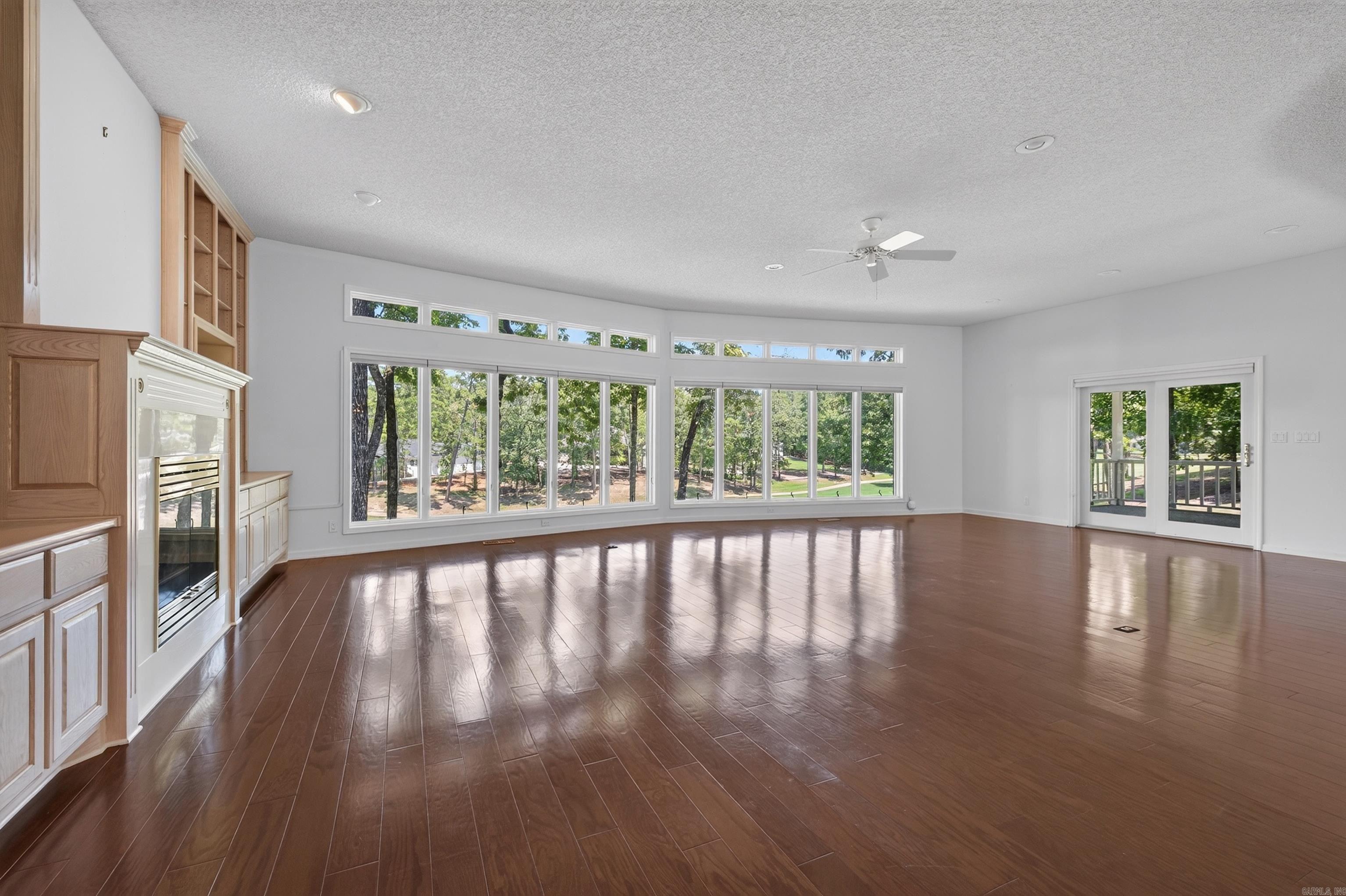 29 Princesa Drive Property Photo 3
