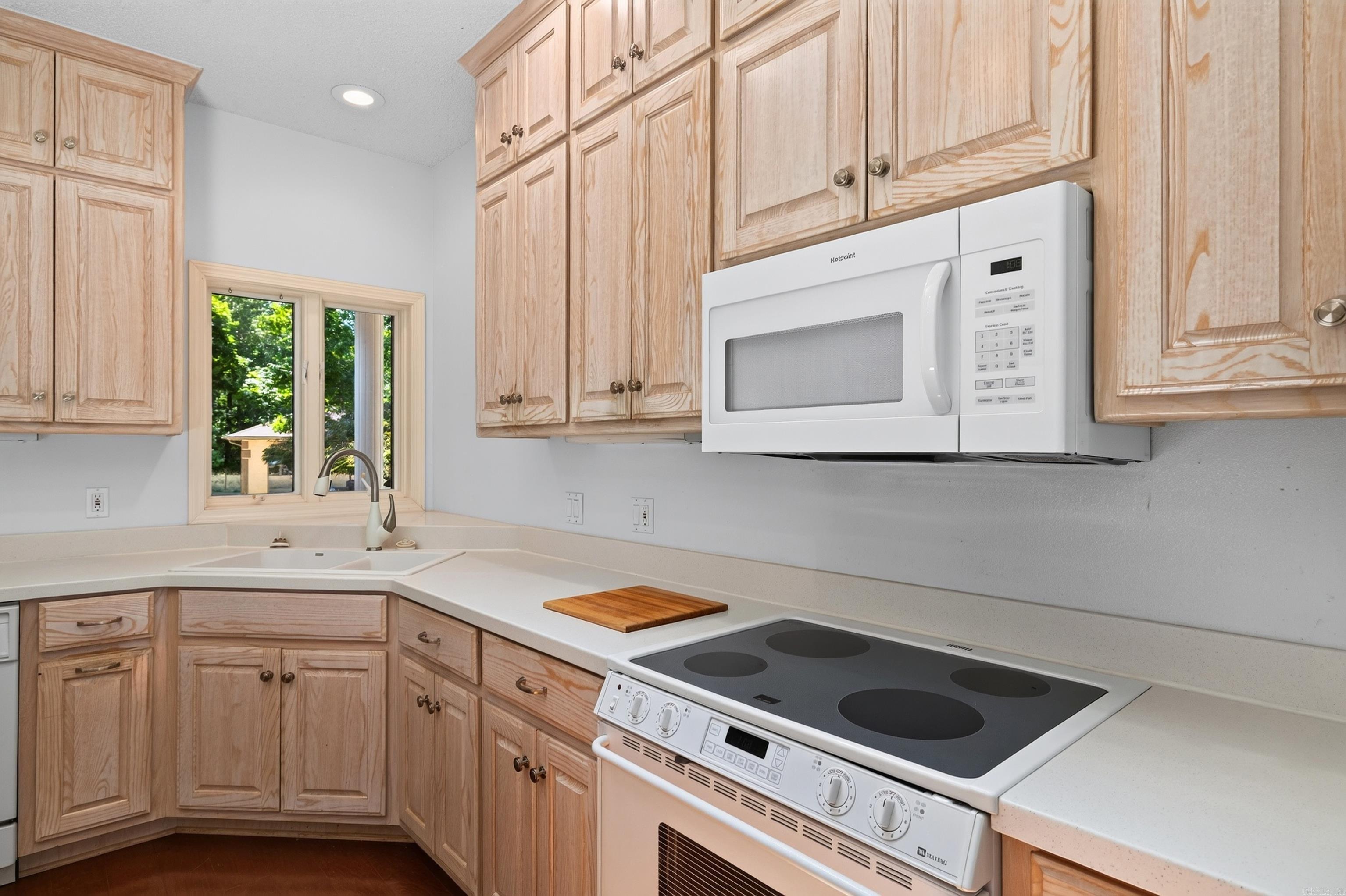 29 Princesa Drive Property Photo 11