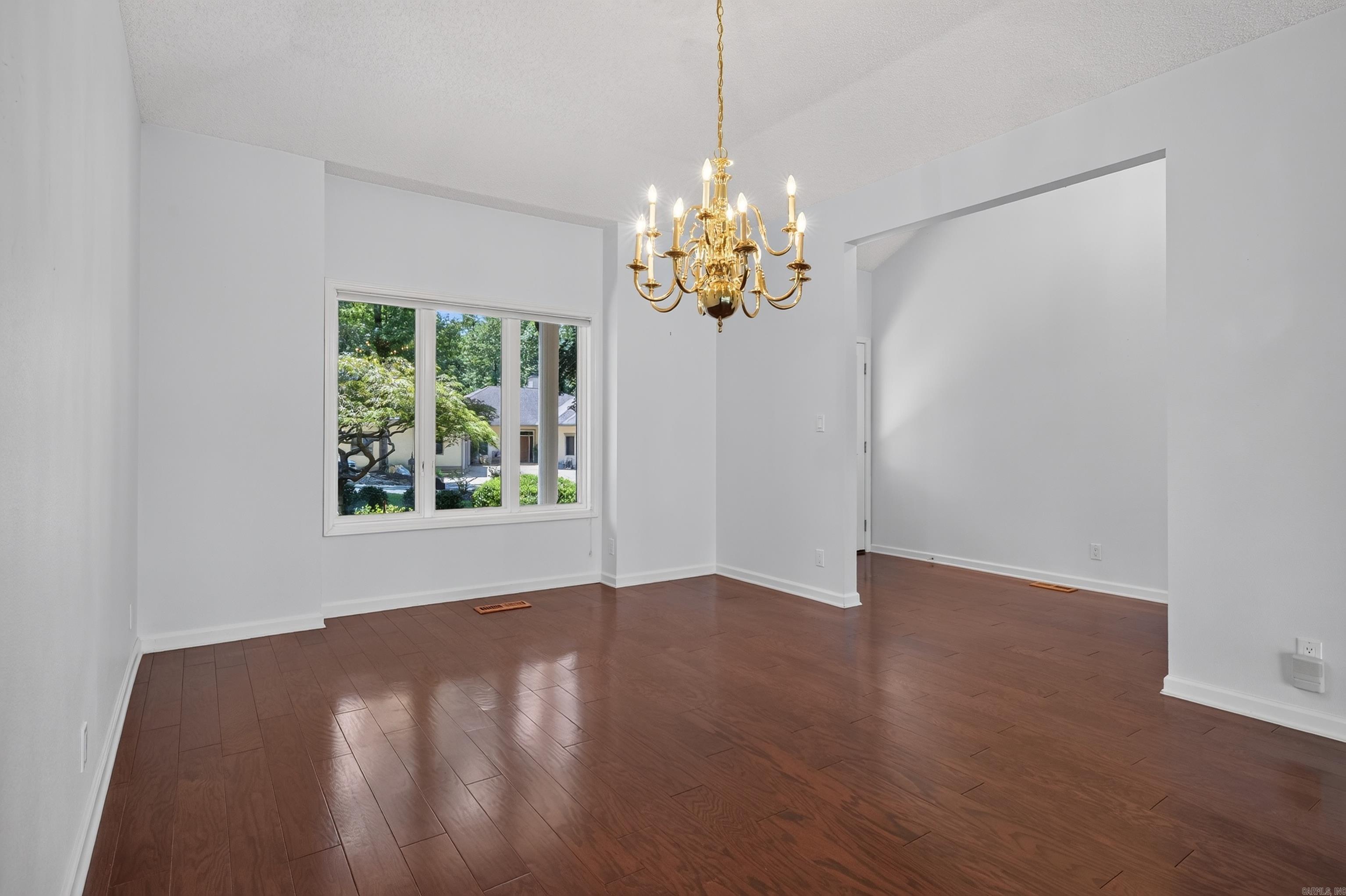 29 Princesa Drive Property Photo 14