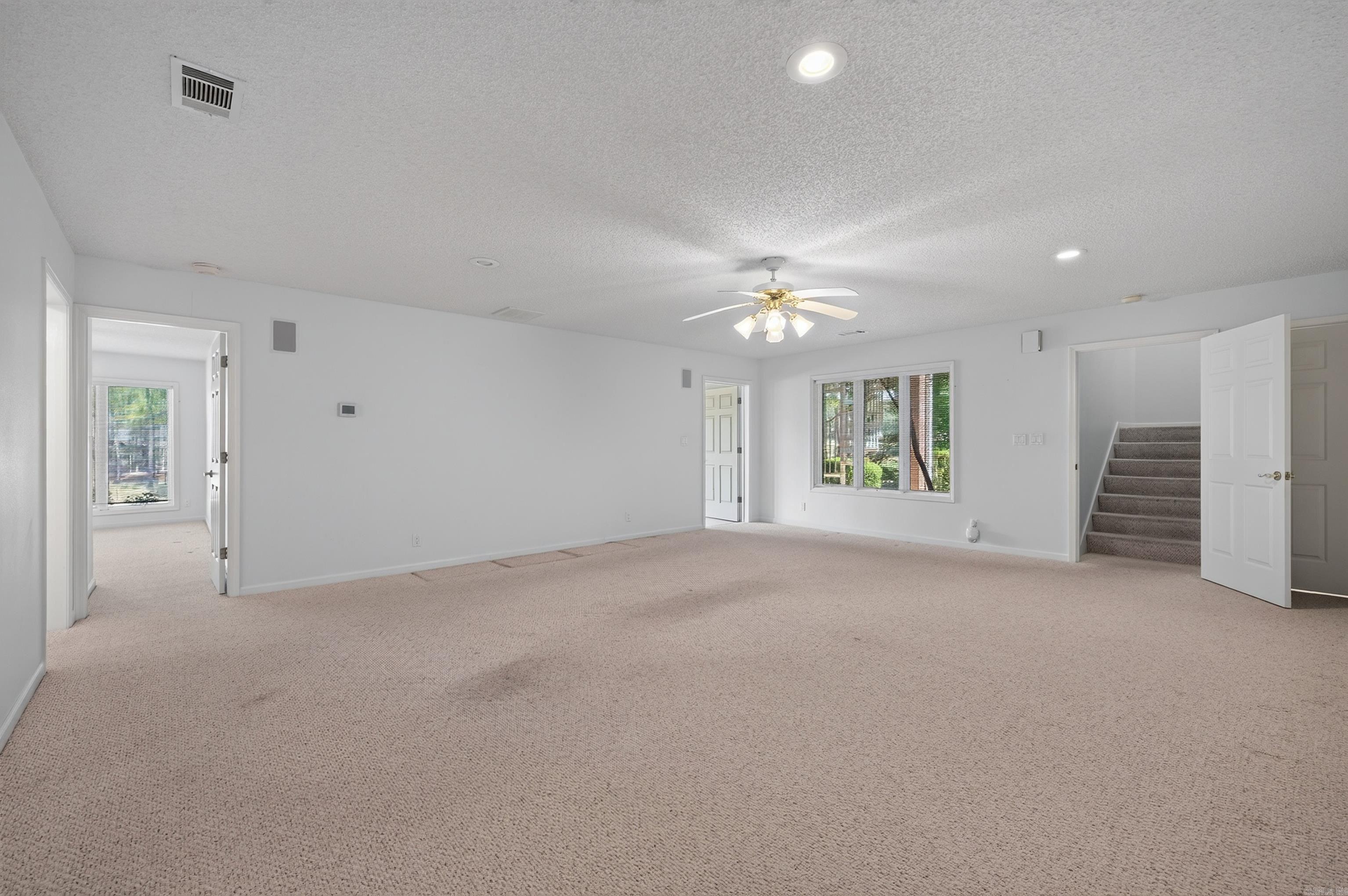 29 Princesa Drive Property Photo 41