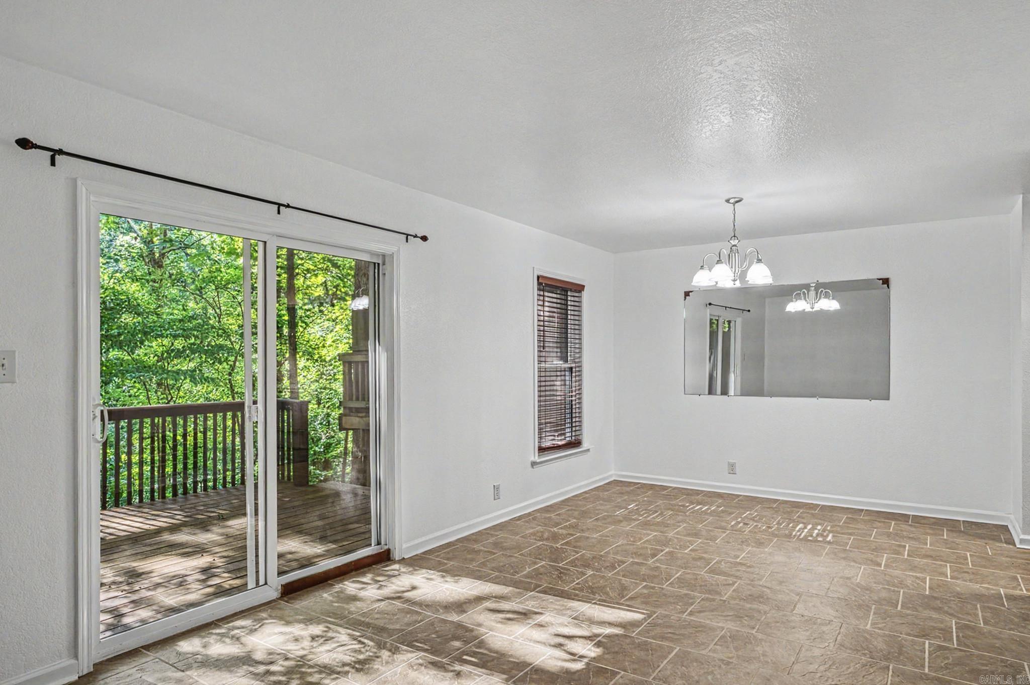 130 Emperado Way Property Photo 3