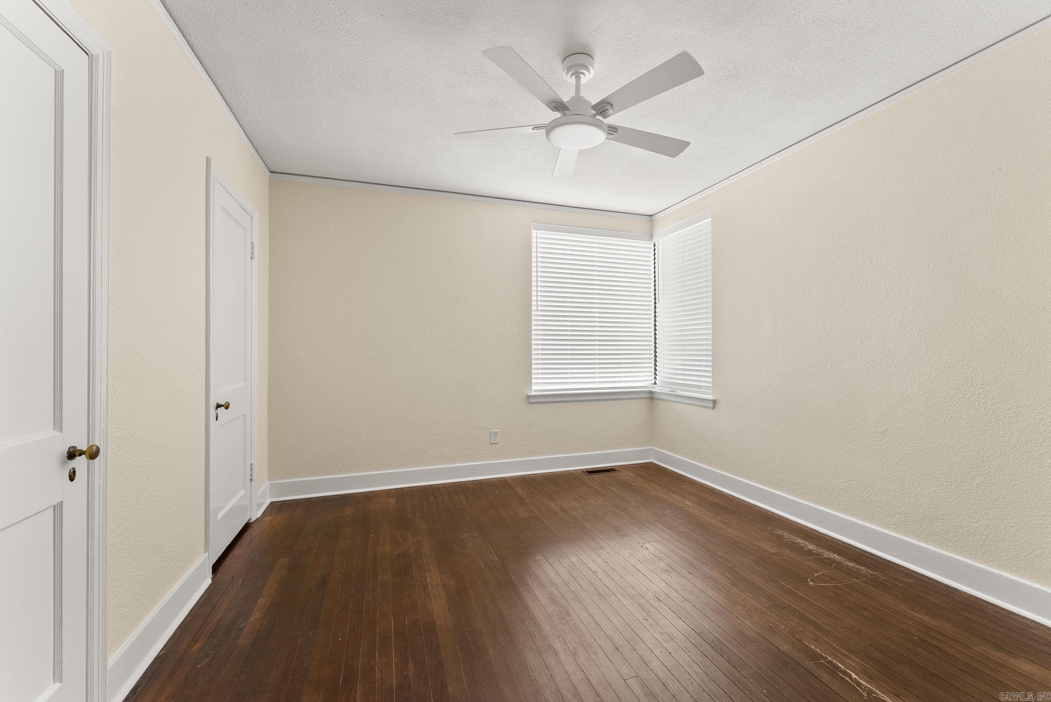 1501 Main Street Property Photo 15